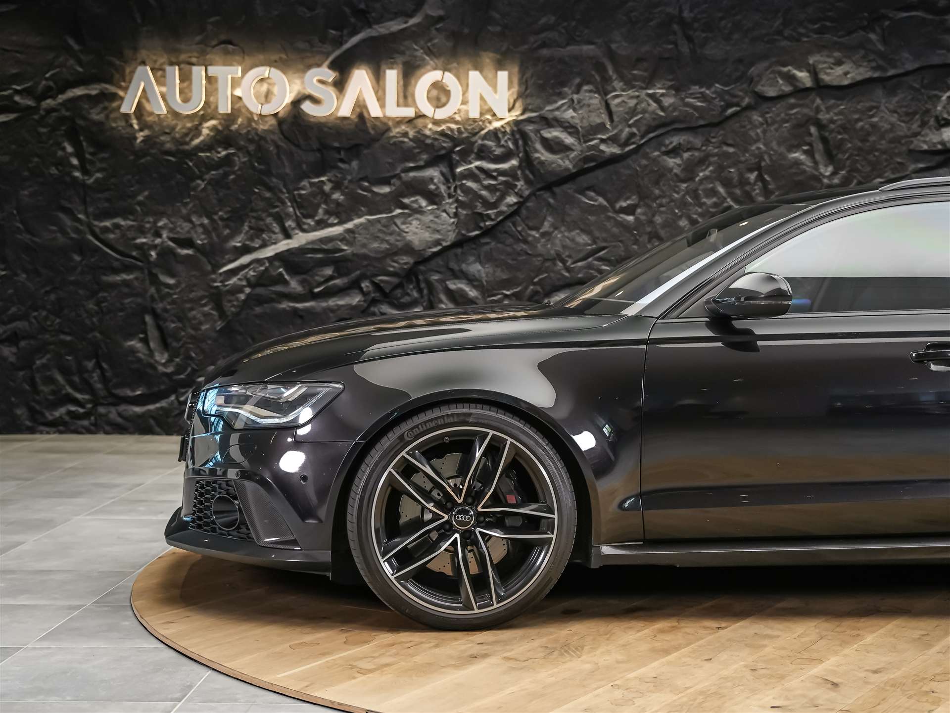 AUDI RS6 Avant 4.0 TFSI V8 quattro Tiptronic *BOSE Soundsystem*Abstandsregler*Sitzheizung*Valcona Leder*-image-15