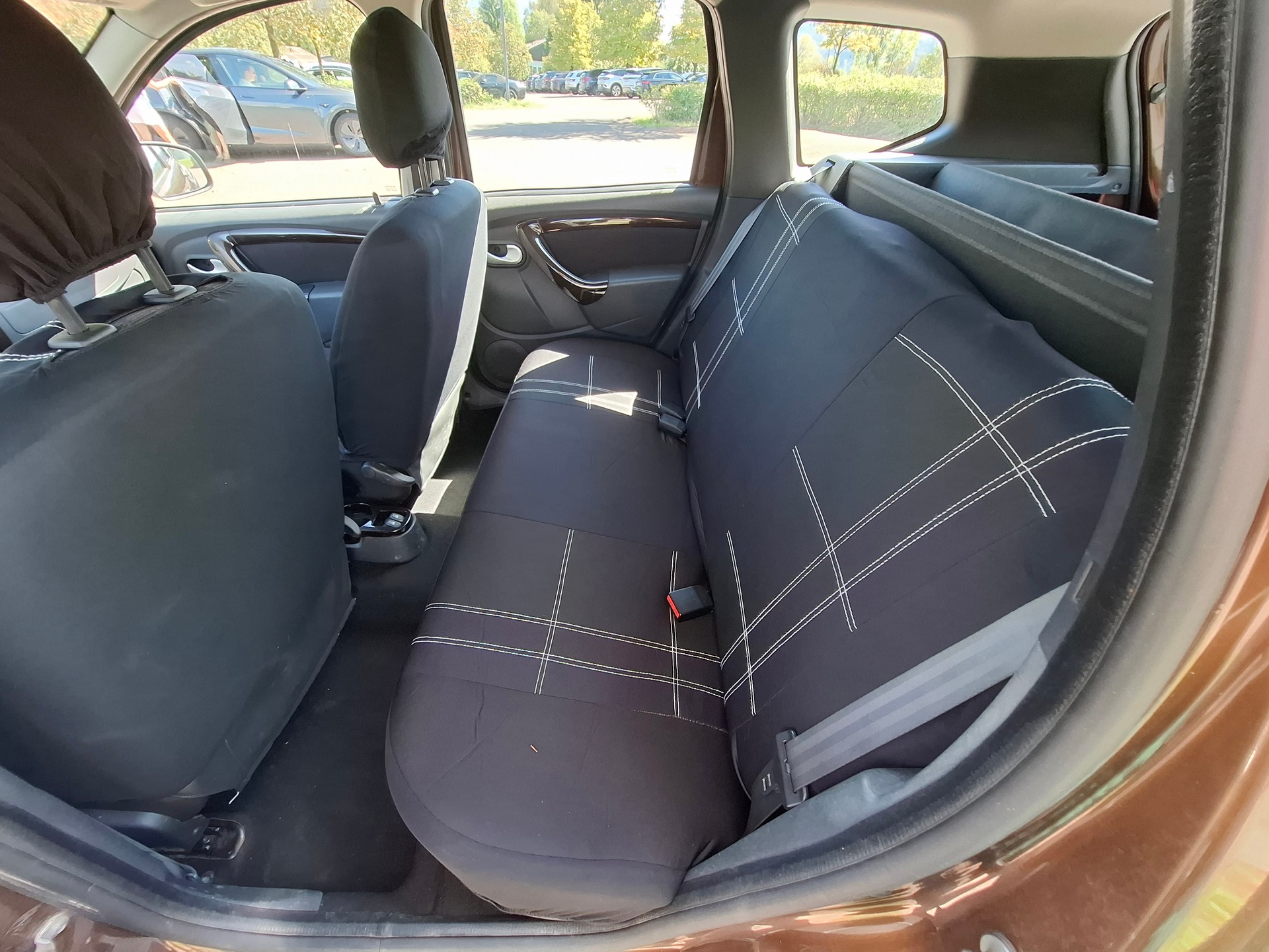 DACIA Duster 1.6 4x4-image-11