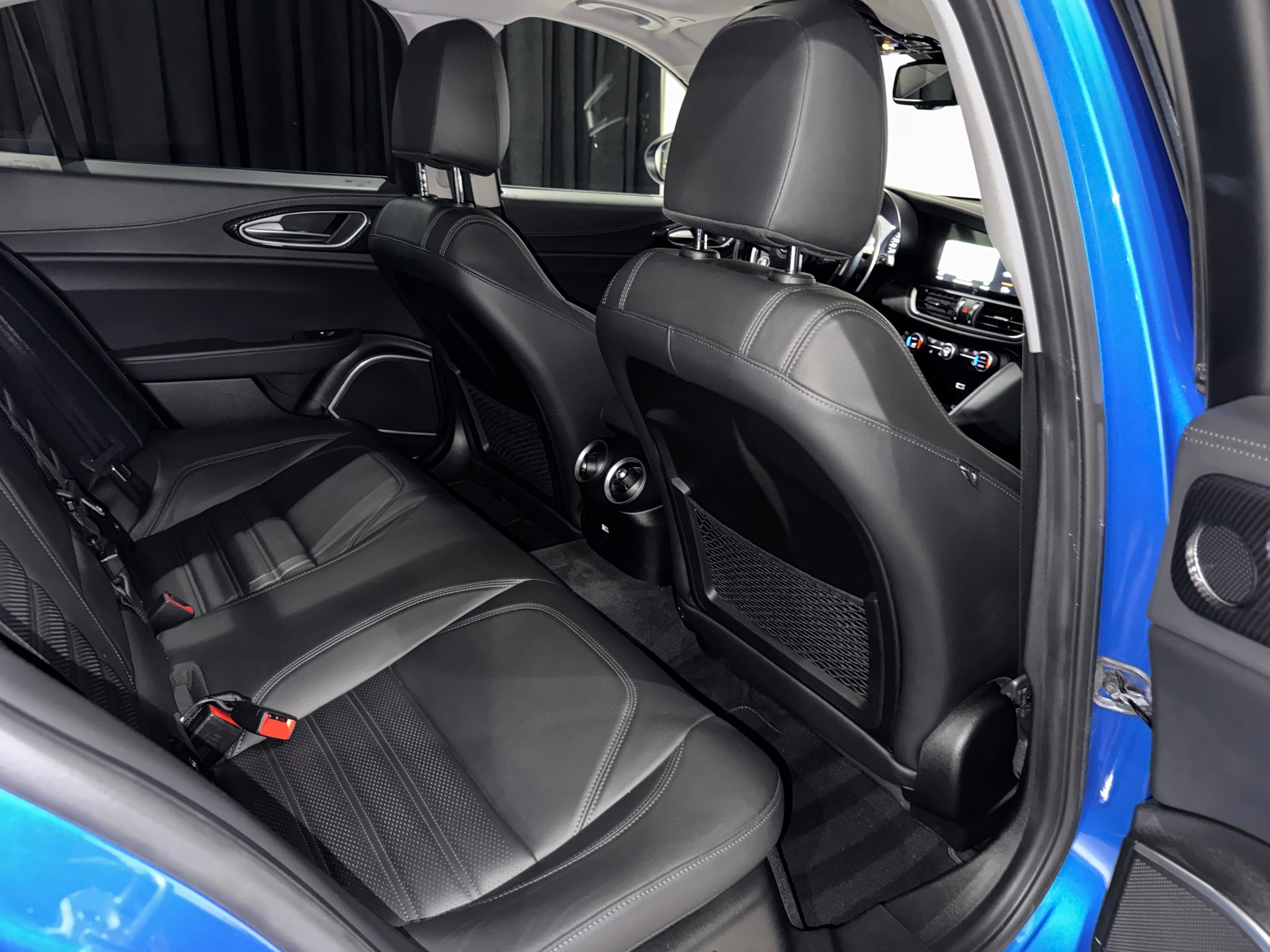 ALFA ROMEO Giulia 2.0 Veloce Q4 Automatic | CH |-image-18