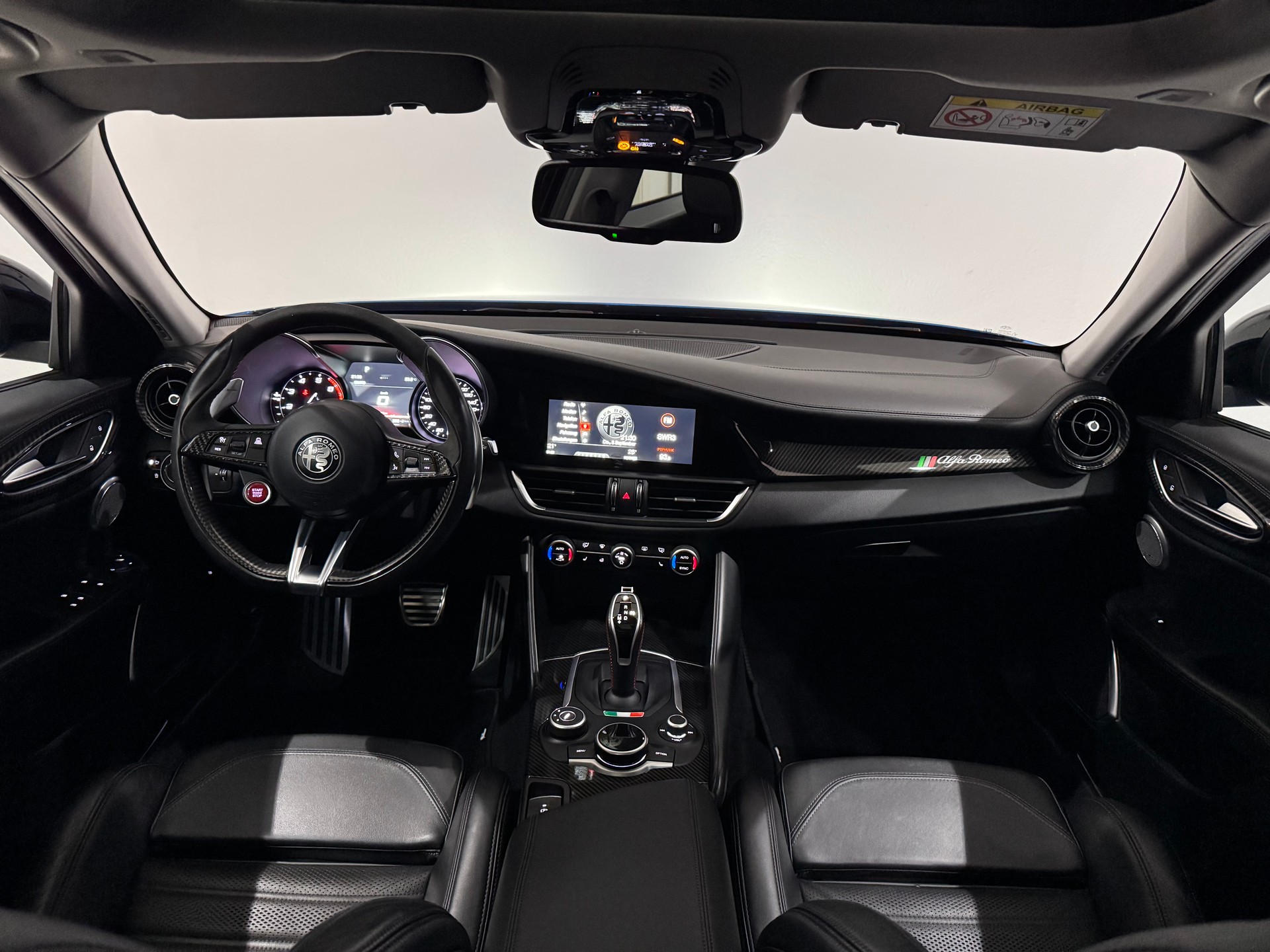 ALFA ROMEO Giulia 2.0 Veloce Q4 Automatic | CH |-image-15