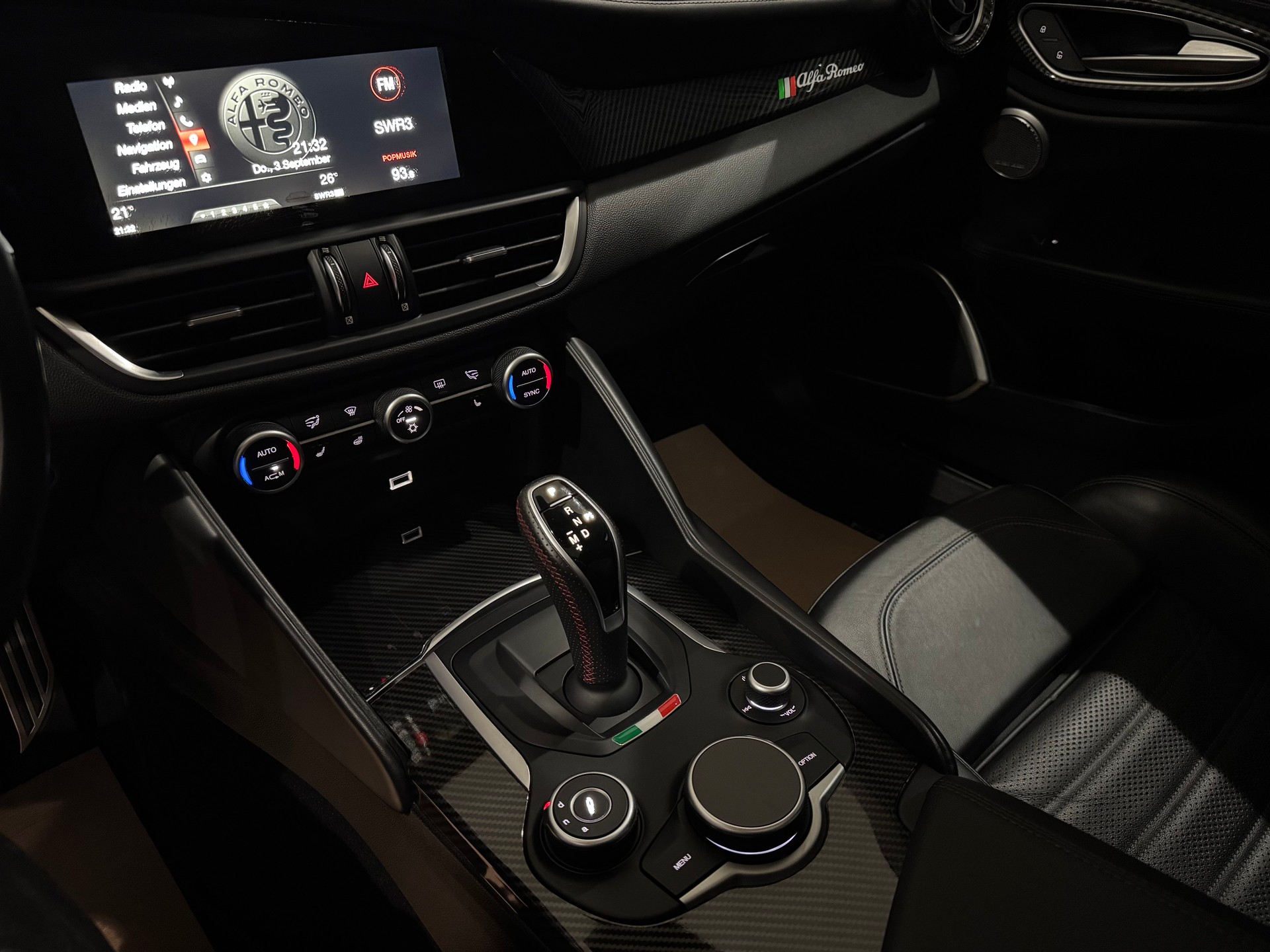 ALFA ROMEO Giulia 2.0 Veloce Q4 Automatic | CH |-image-20