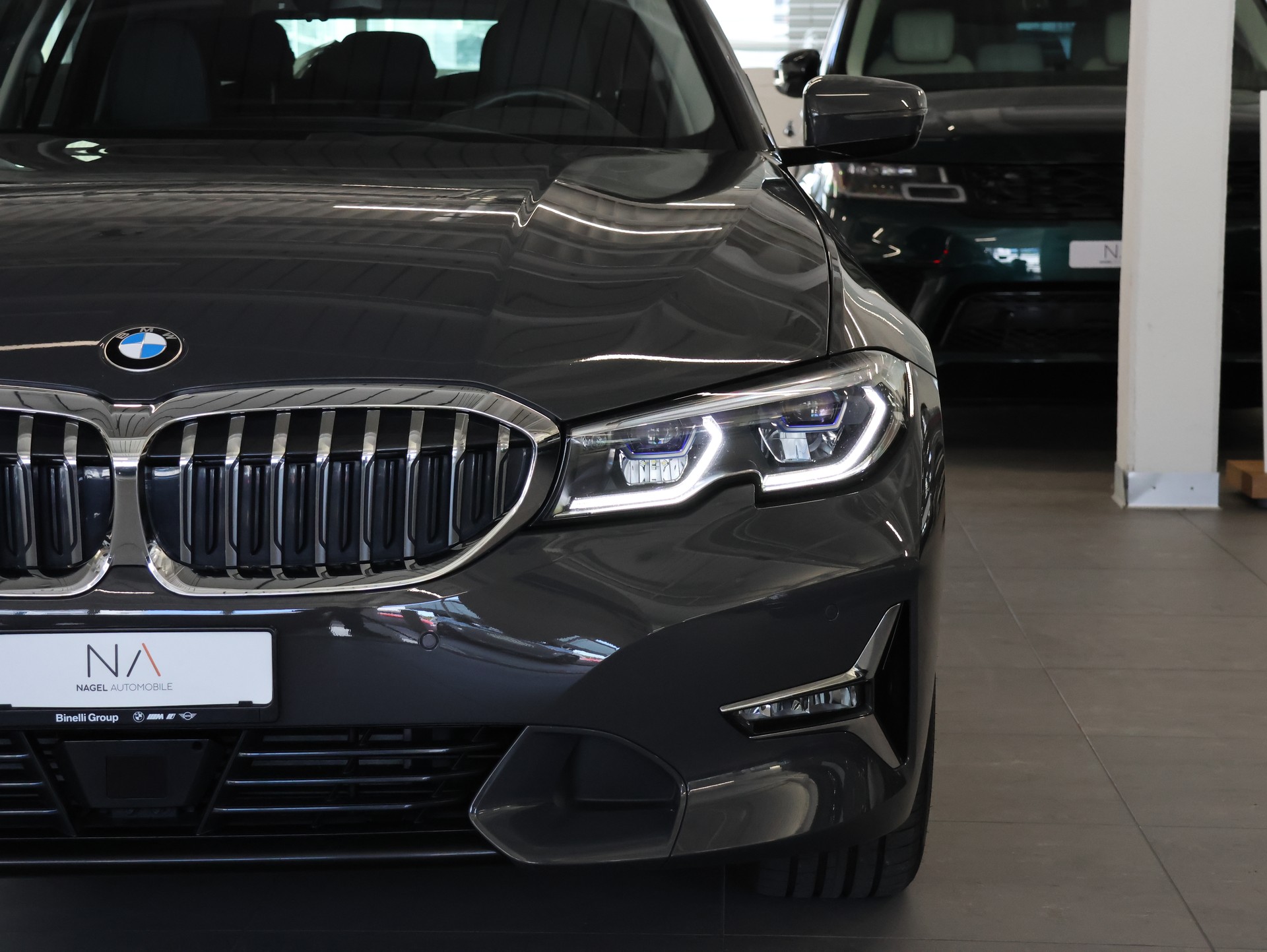 BMW 320d xDrive 48V Touring Luxury Line Steptronic * DRAVIT-GRAU LACKIERUNG*-showroom-element-3
