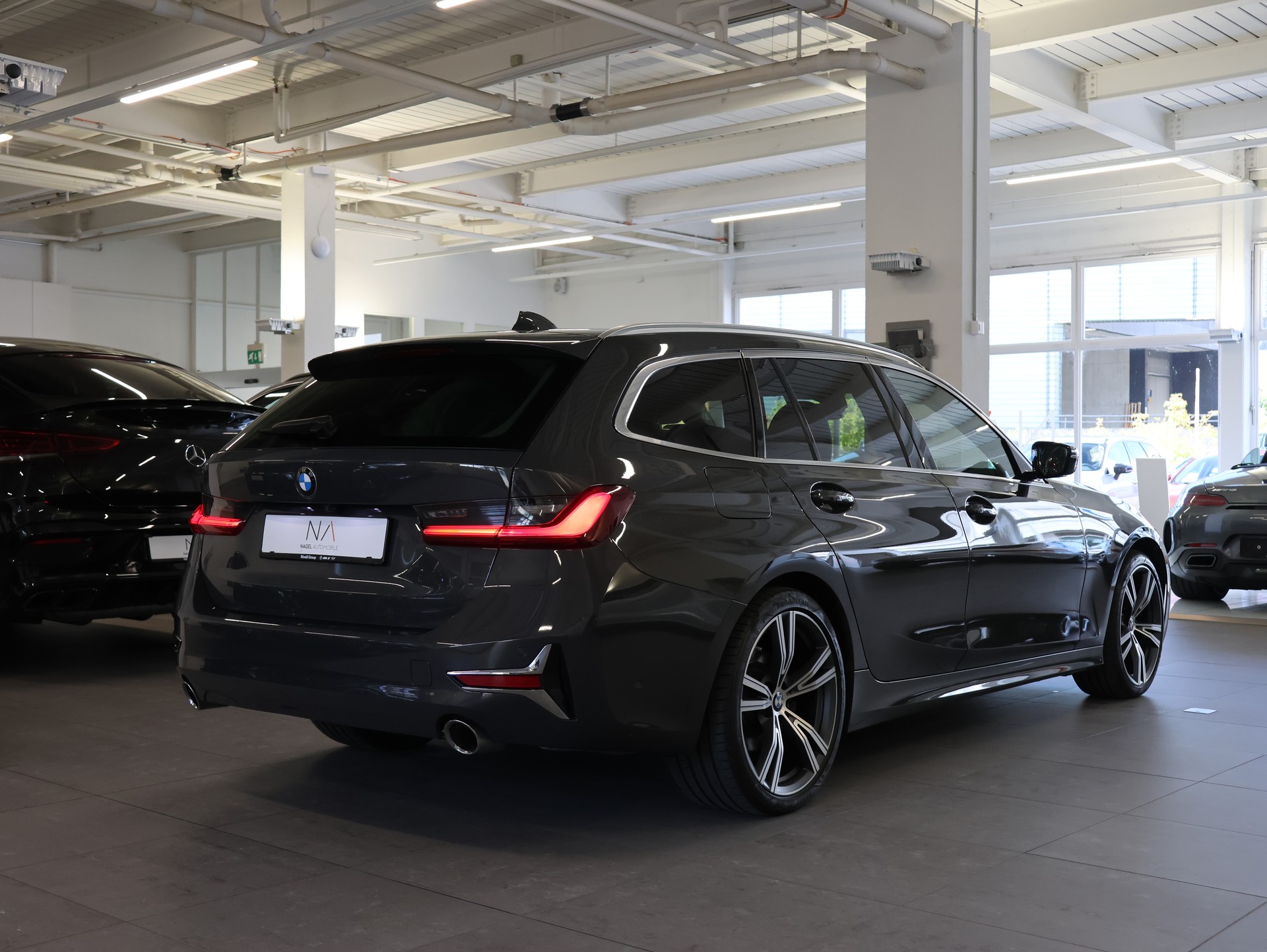 BMW 320d xDrive 48V Touring Luxury Line Steptronic * DRAVIT-GRAU LACKIERUNG*-image-8