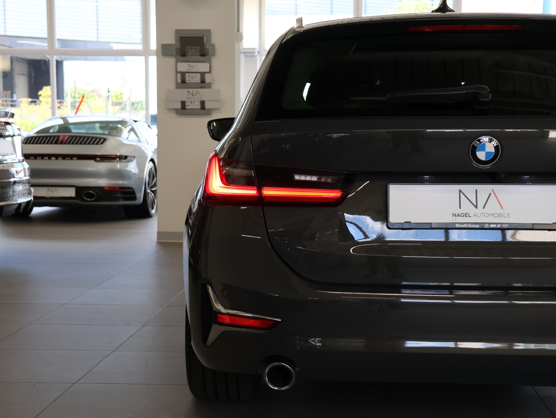 BMW 320d xDrive 48V Touring Luxury Line Steptronic * DRAVIT-GRAU LACKIERUNG*-image-6