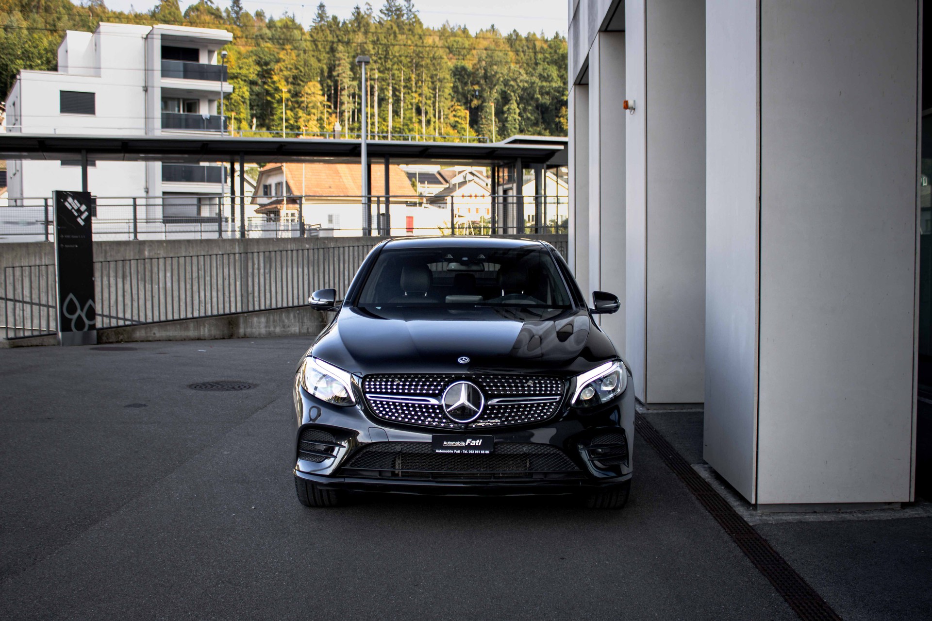 MERCEDES-BENZ GLC Coupé 250 AMG Line 4Matic 9G-Tronic-showroom-element-2