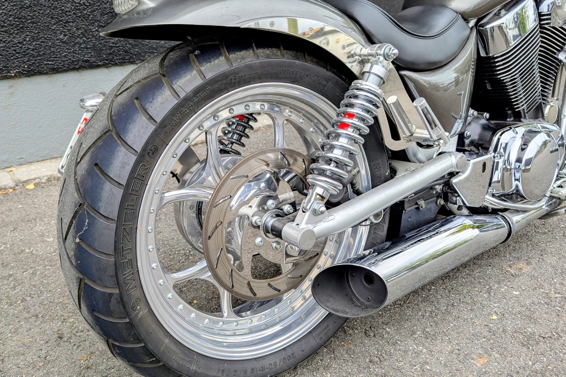 SUZUKI VS 1400-image-3