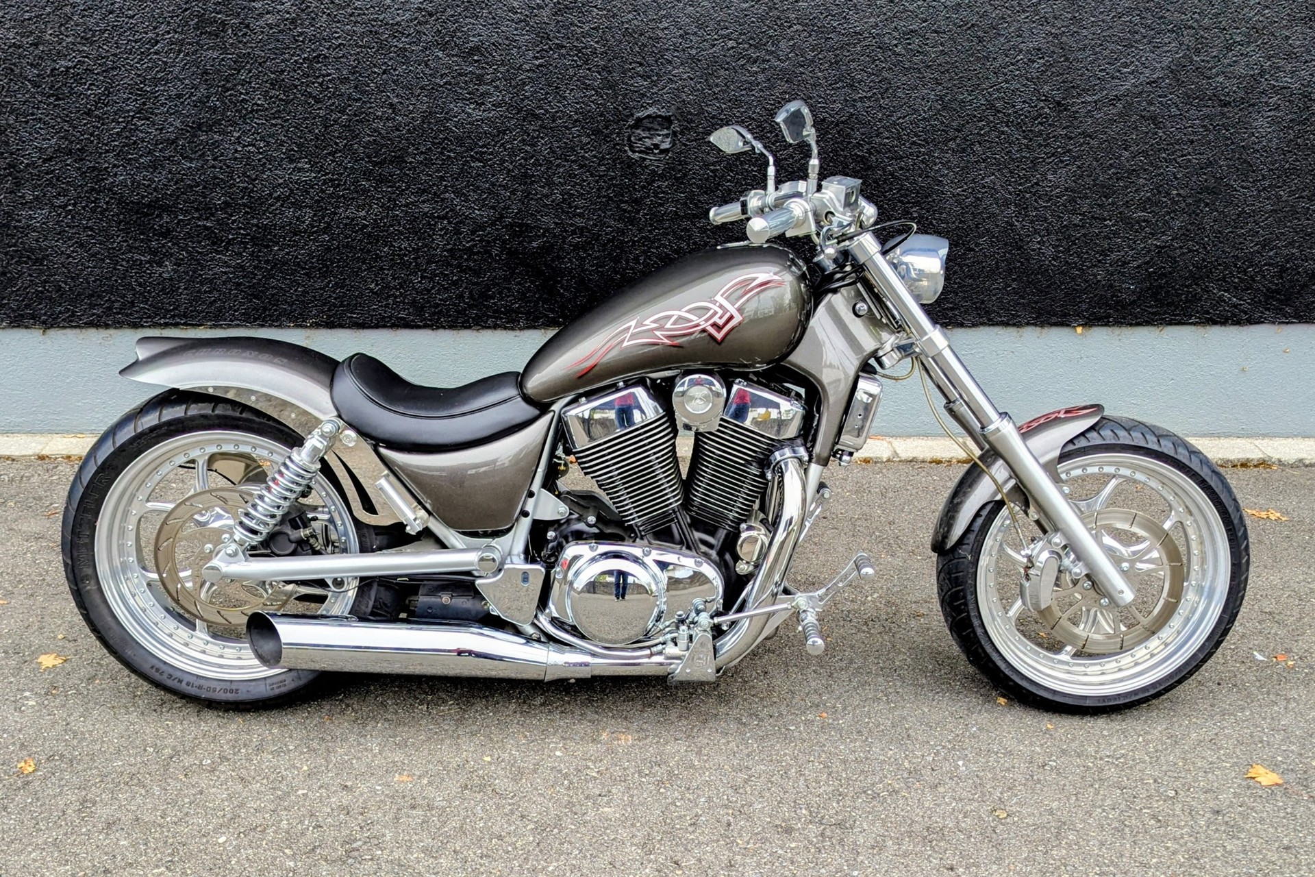 SUZUKI VS 1400-image-0