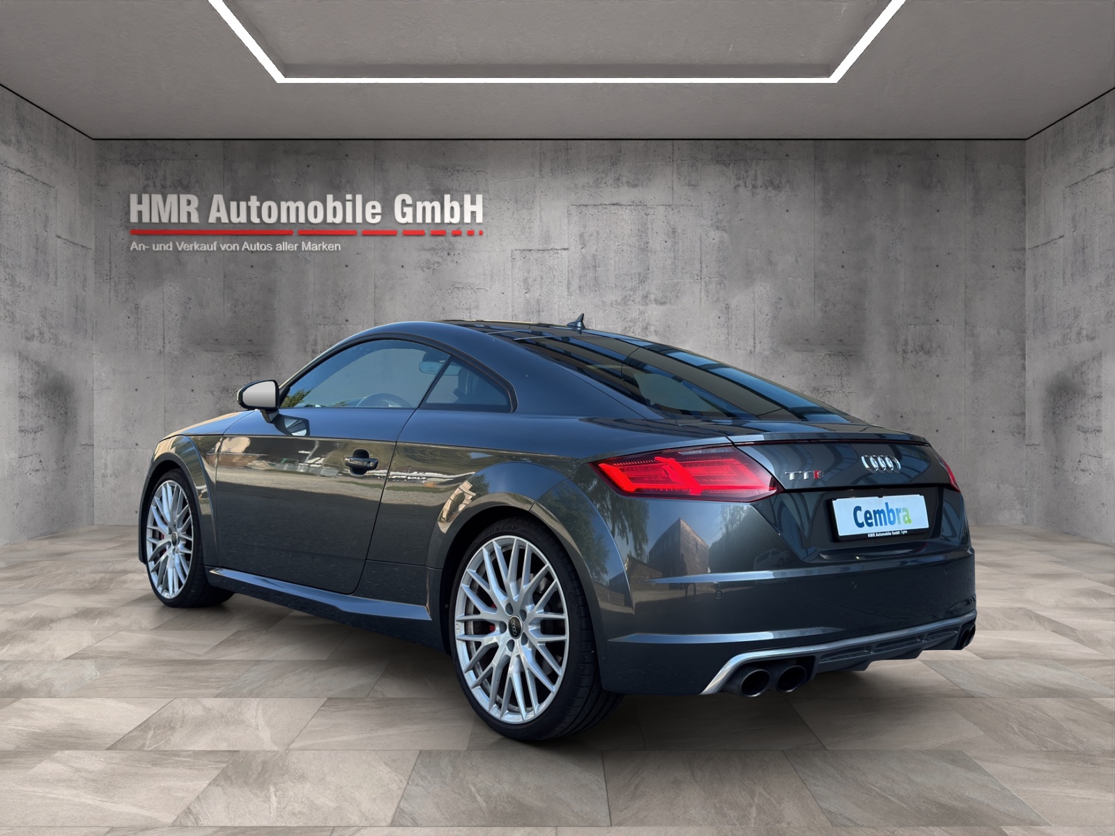 AUDI TTS-showroom-element-1