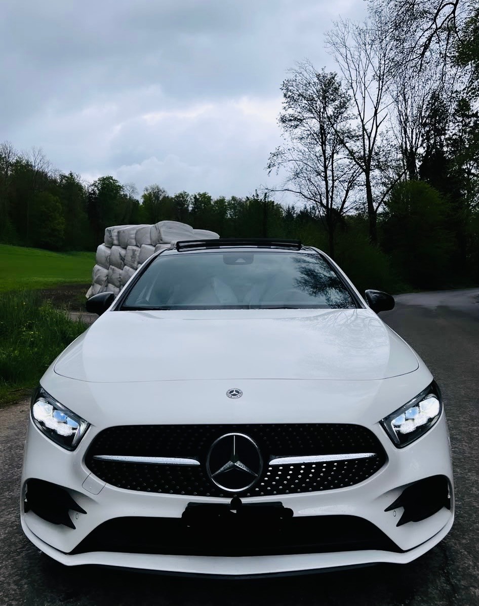 MERCEDES-BENZ A 200 d AMG Line 8G-DCT