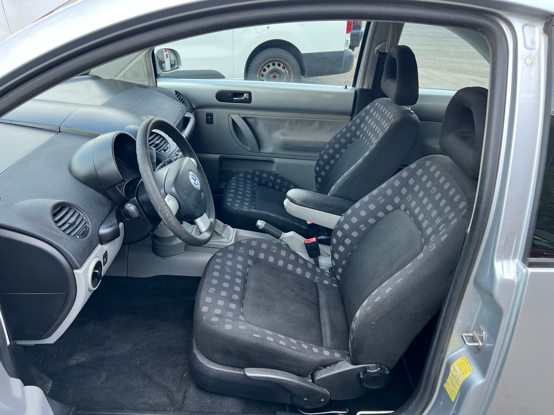 VW Beetle 1.8 T-image-8