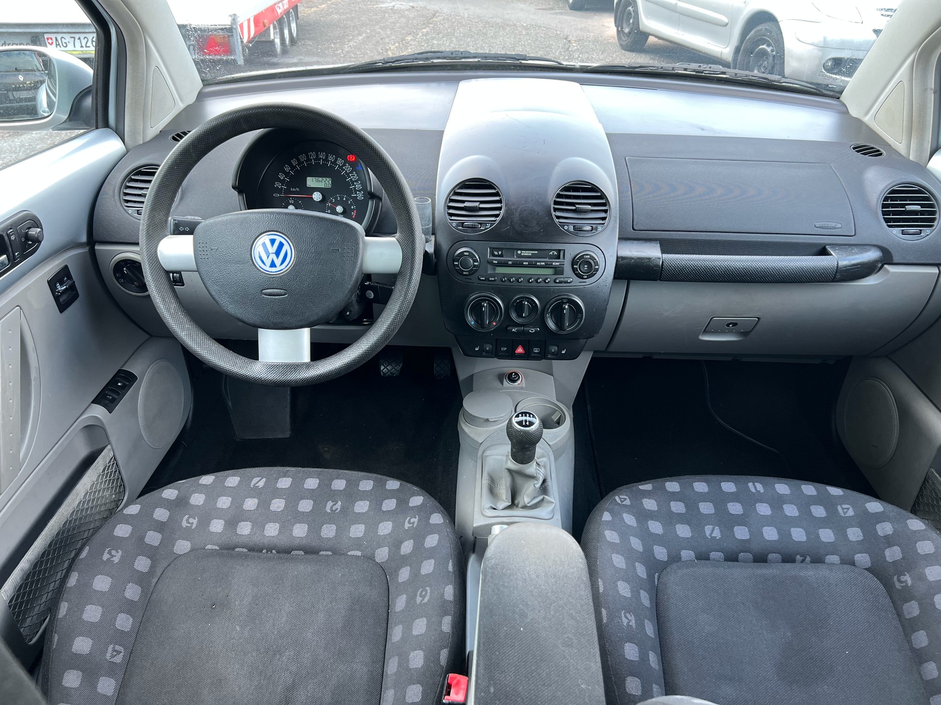 VW Beetle 1.8 T-image-12
