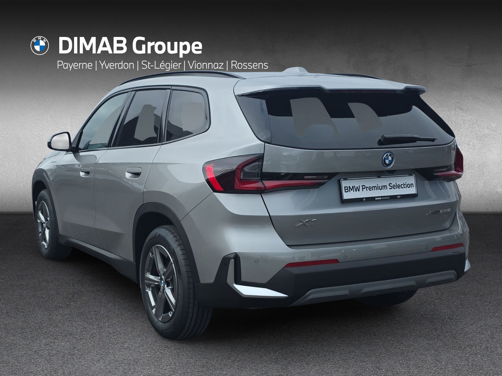 BMW X1 xDrive 25e-showroom-element-2