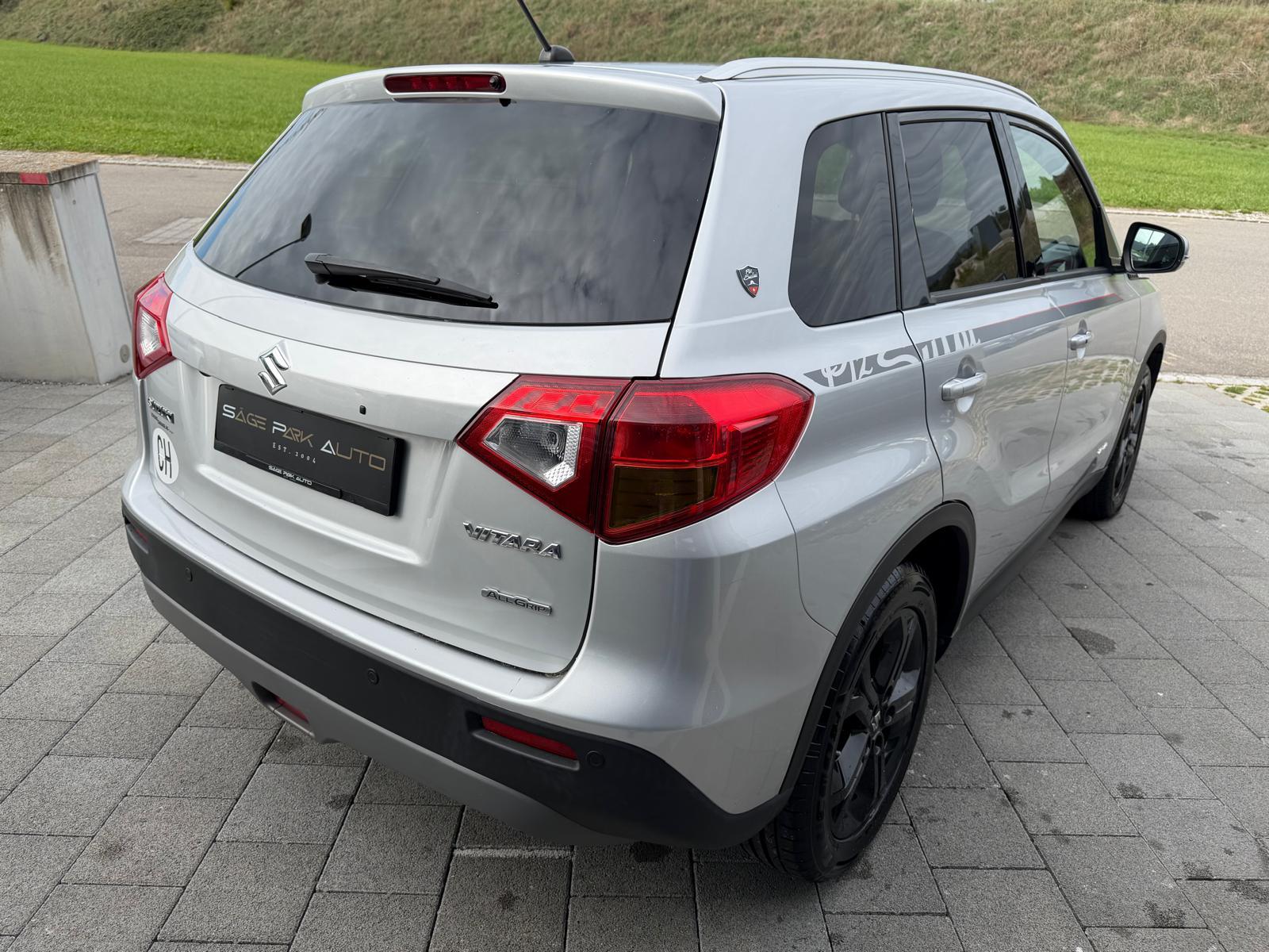 SUZUKI Vitara 1.4 T Piz Sulai Top 4x4-image-6