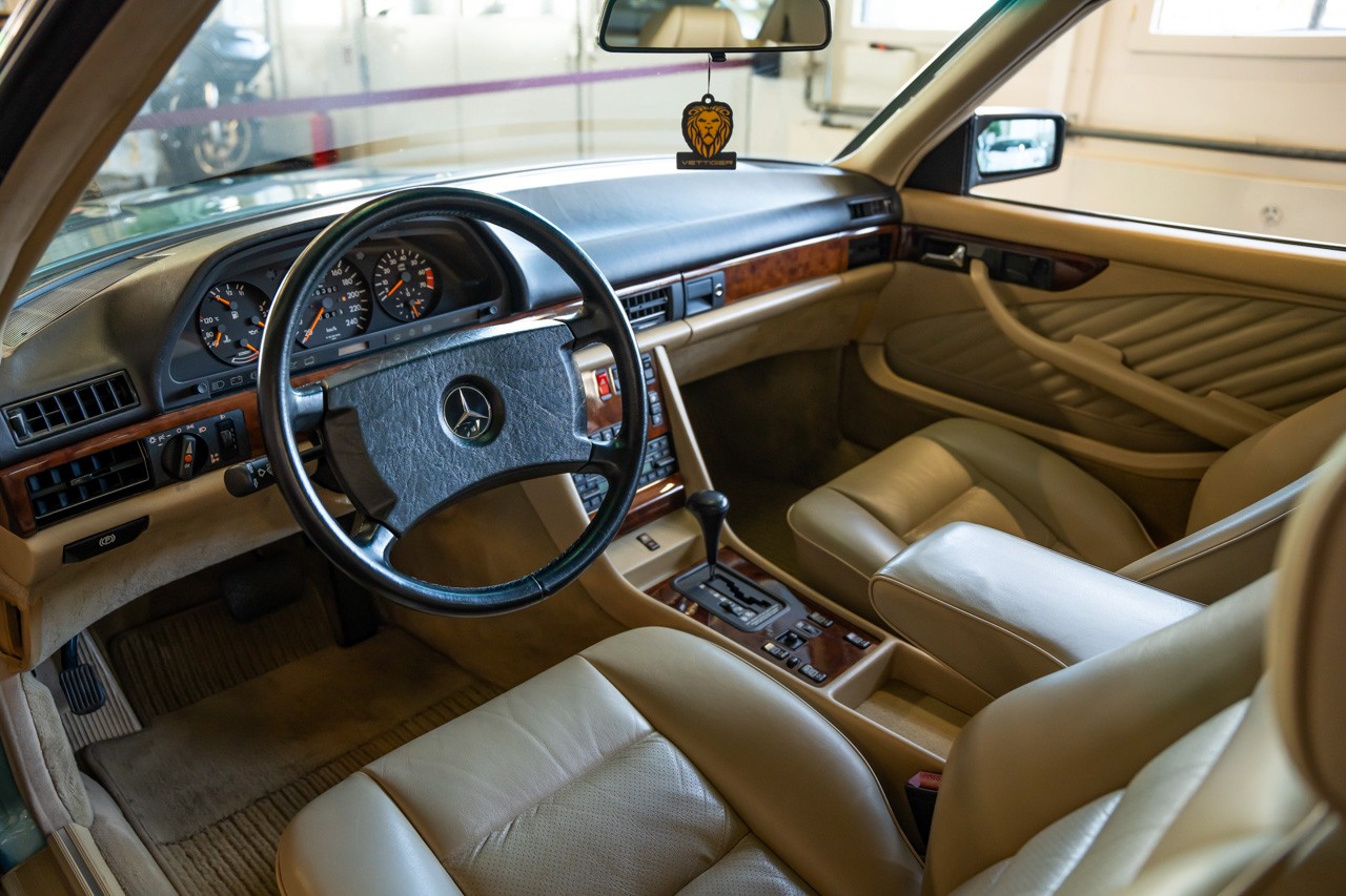 MERCEDES-BENZ 420 SEC Automatic-image-13
