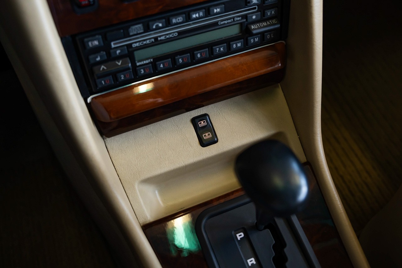 MERCEDES-BENZ 420 SEC Automatic-image-25