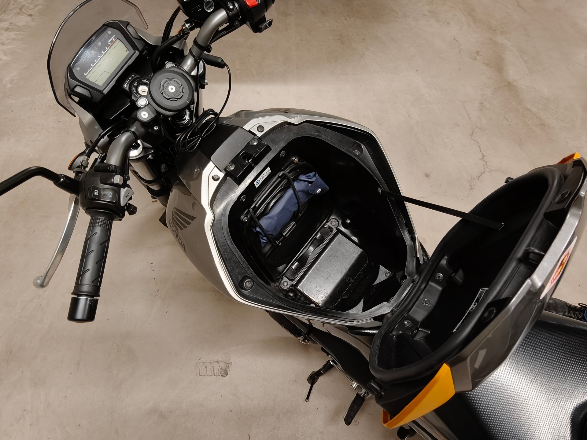 HONDA NC 700 S ABS-image-4