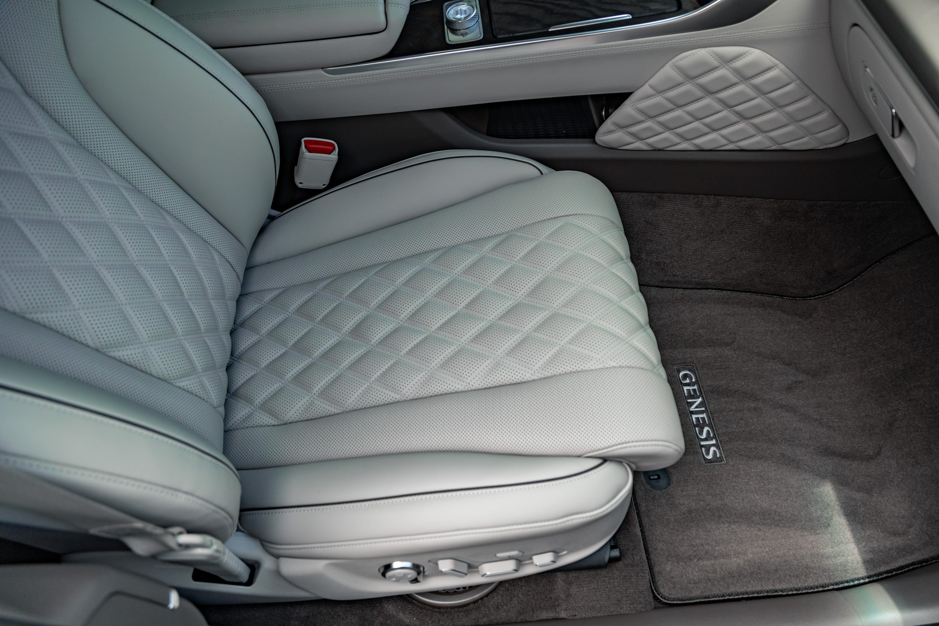 GENESIS GV80 3.0 CRDI Luxus "Edition 9013"-image-8