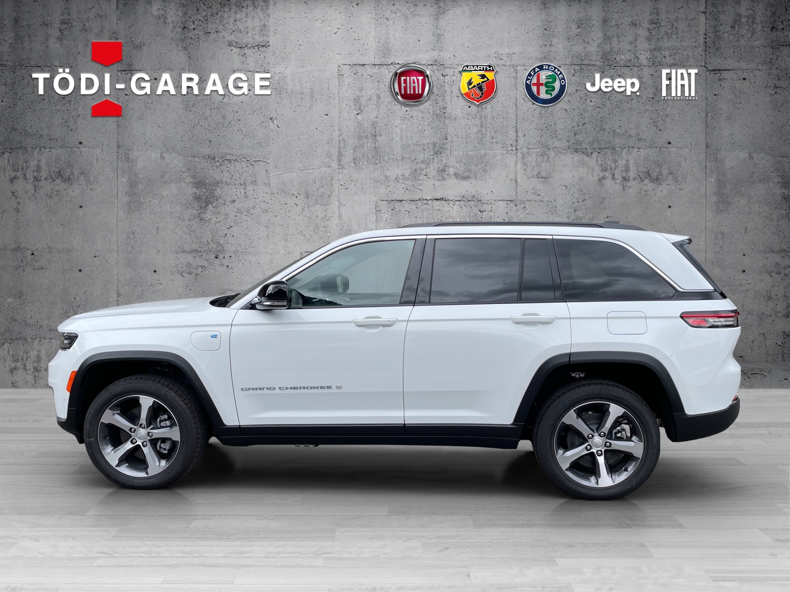 JEEP Grand Cherokee 2.0 Turbo Limited 4xe-showroom-element-2