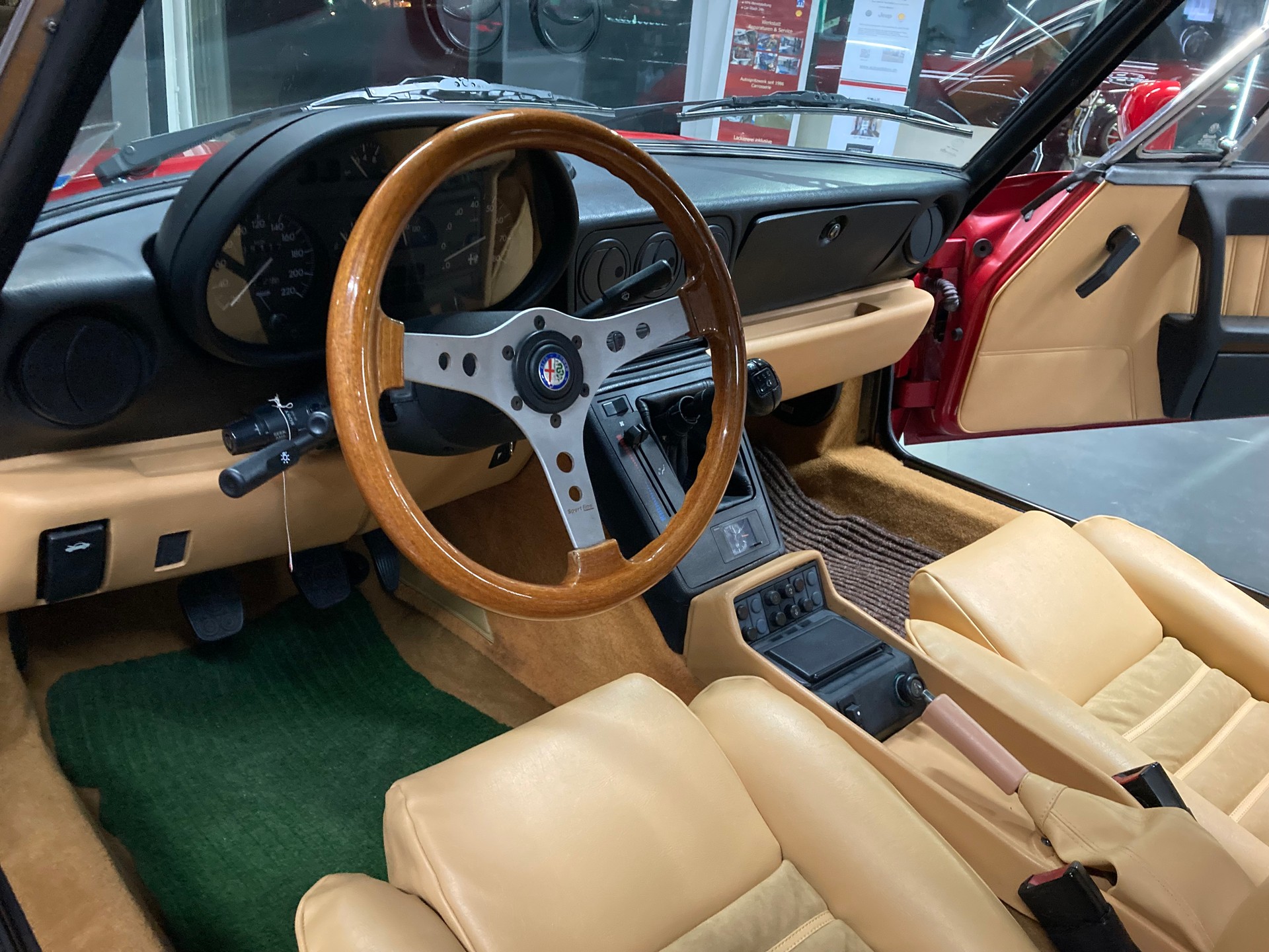 ALFA ROMEO Spider 2.0-image-9