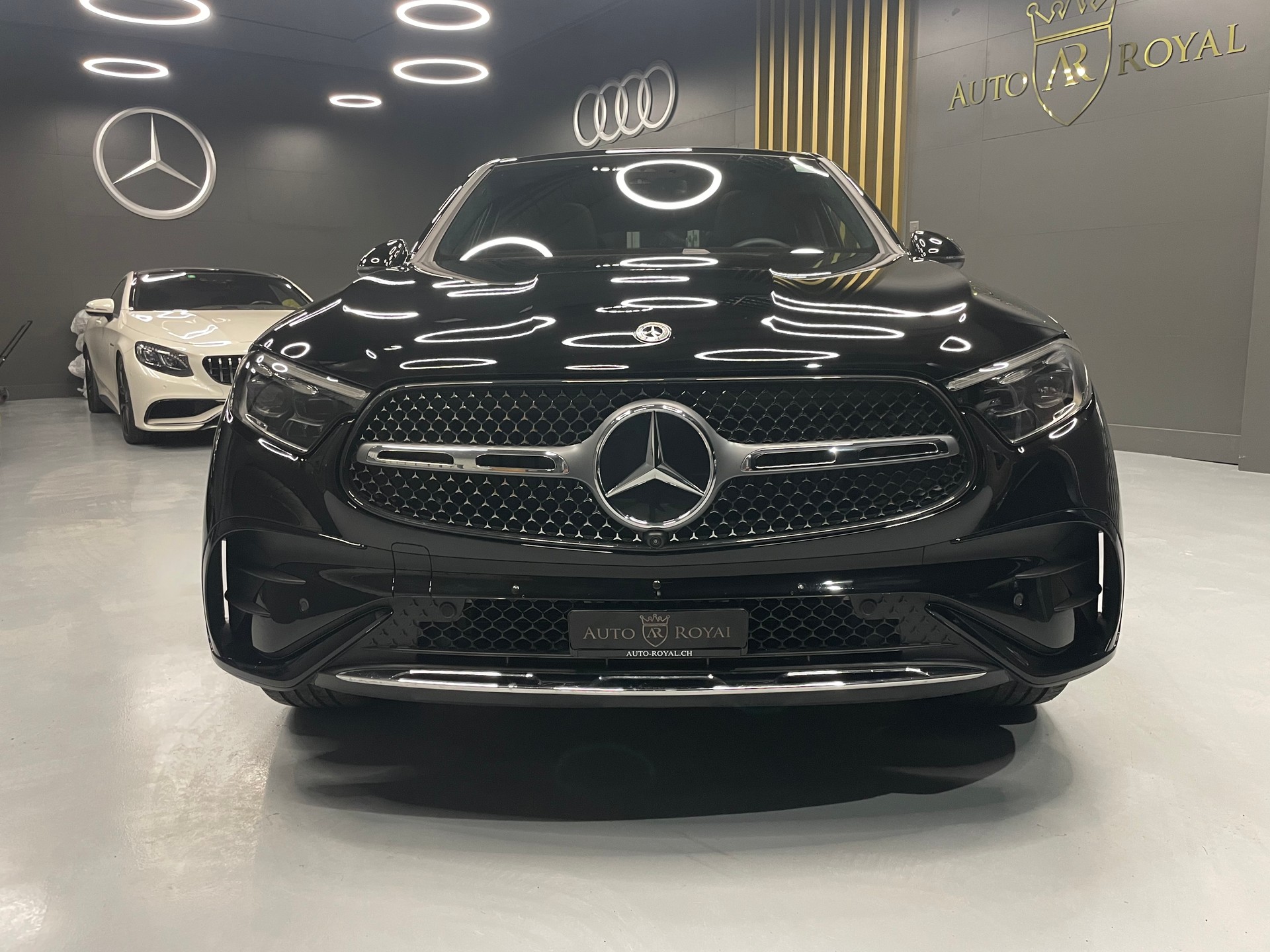 MERCEDES-BENZ GLC Coupé 220 d AMG Line 4Matic 9G-Tronic-showroom-element-1