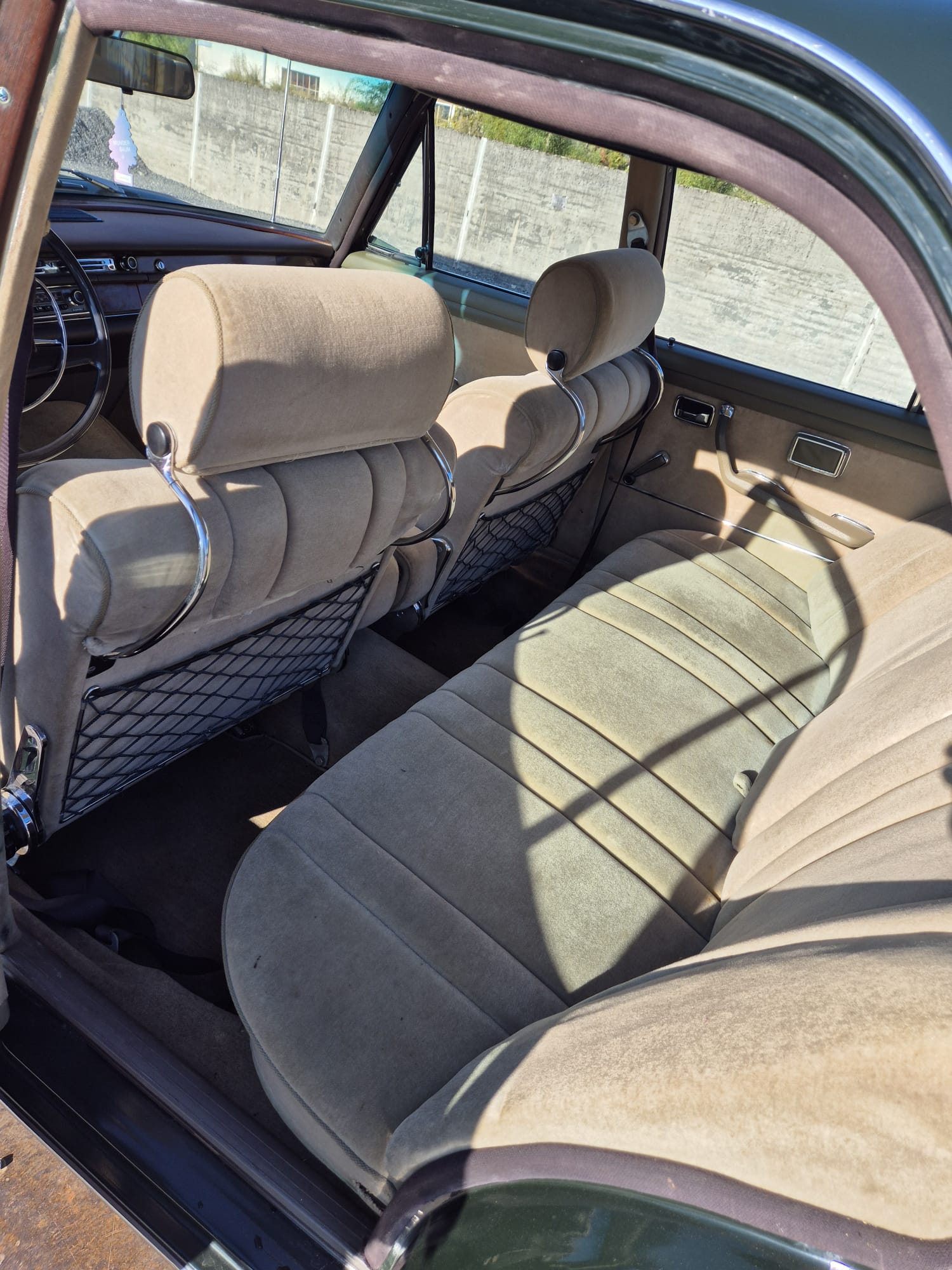 MERCEDES-BENZ 280-image-13