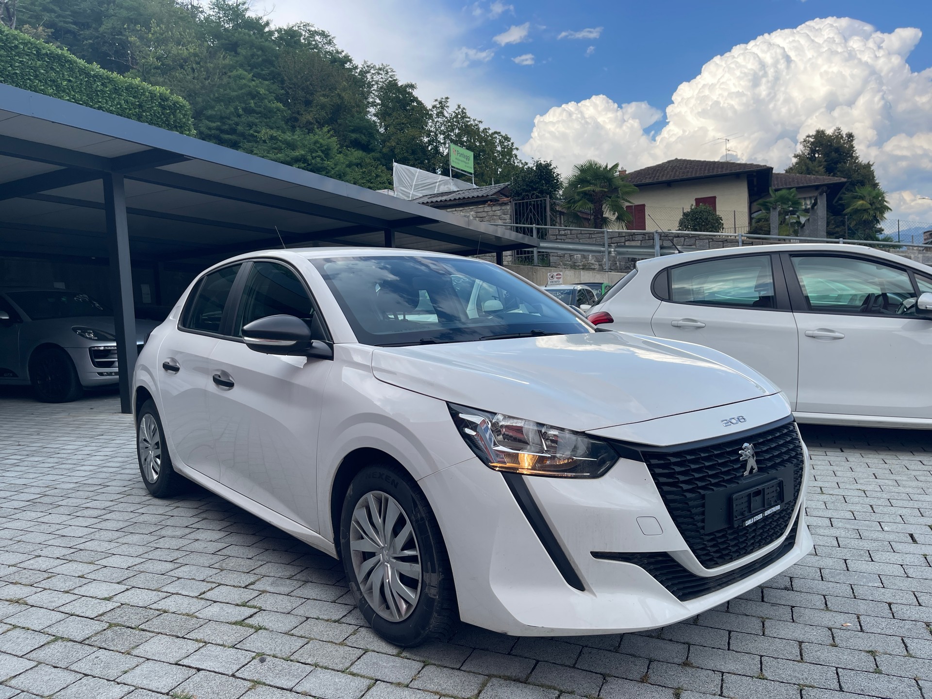 PEUGEOT 208 1.2 PureTech Active