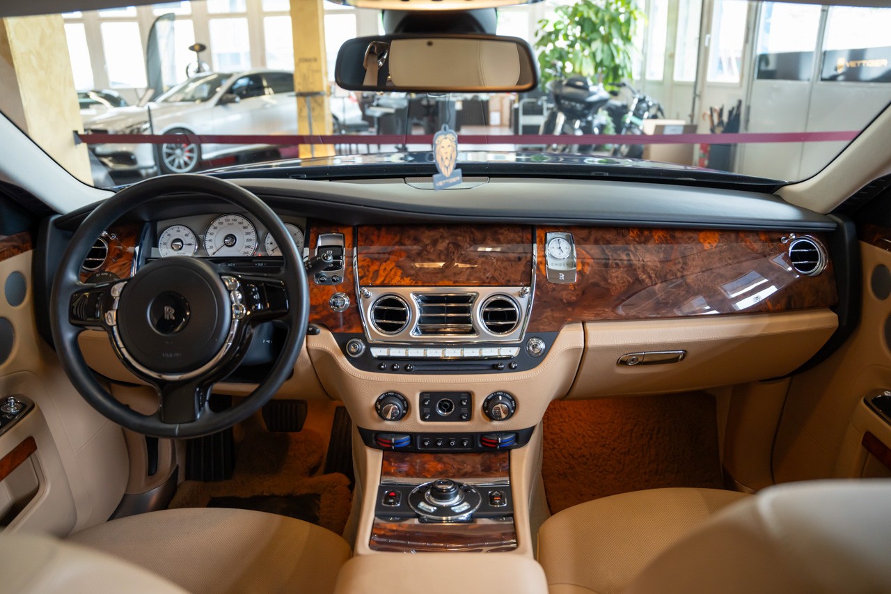ROLLS-ROYCE Ghost 6.6 V12-image-10