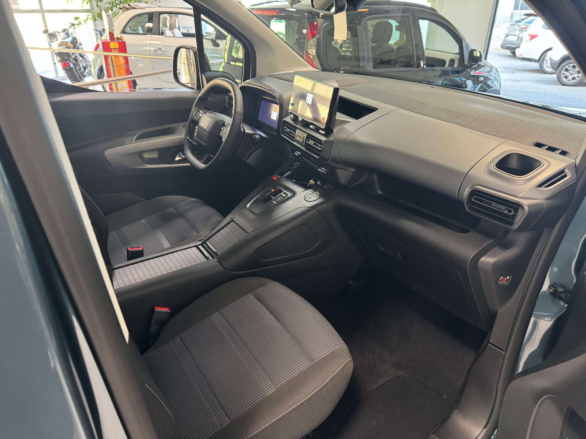 FIAT E-Doblò Elektro 100kW Lounge-image-5