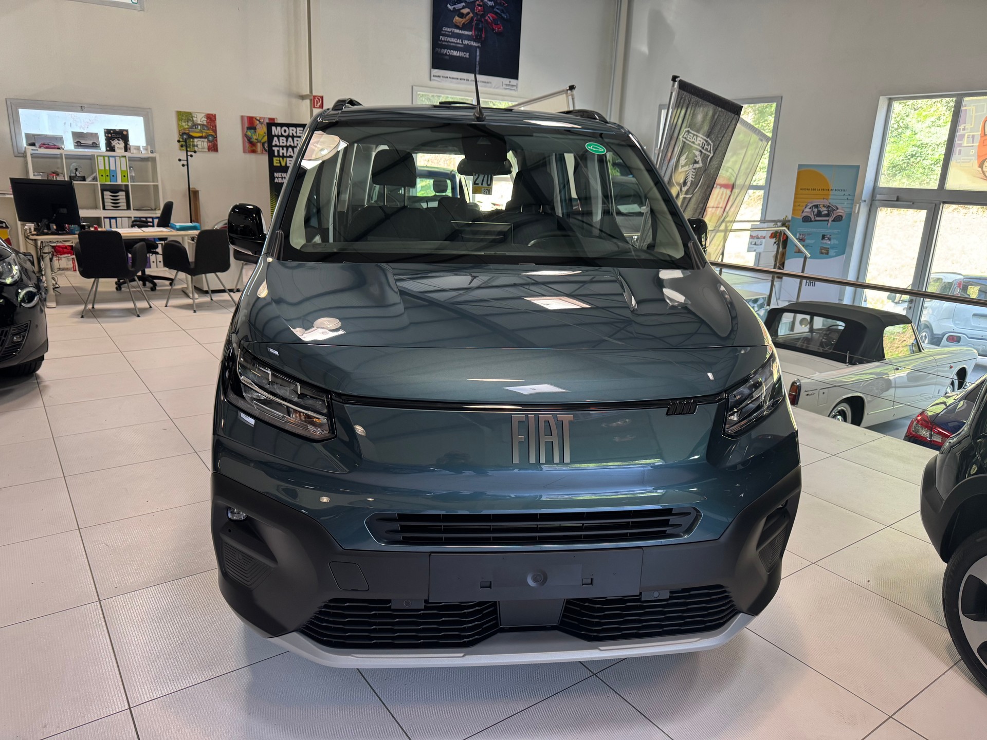 FIAT E-Doblò Elektro 100kW Lounge-image-1