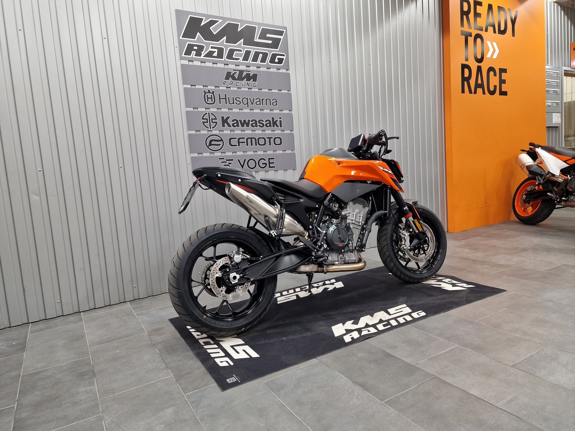 KTM 790 Duke-image-1