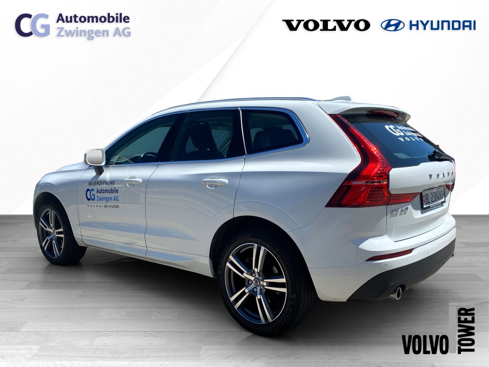 VOLVO XC60 B4 Diesel Mild Hybrid AWD Momentum Geartronic-image-5
