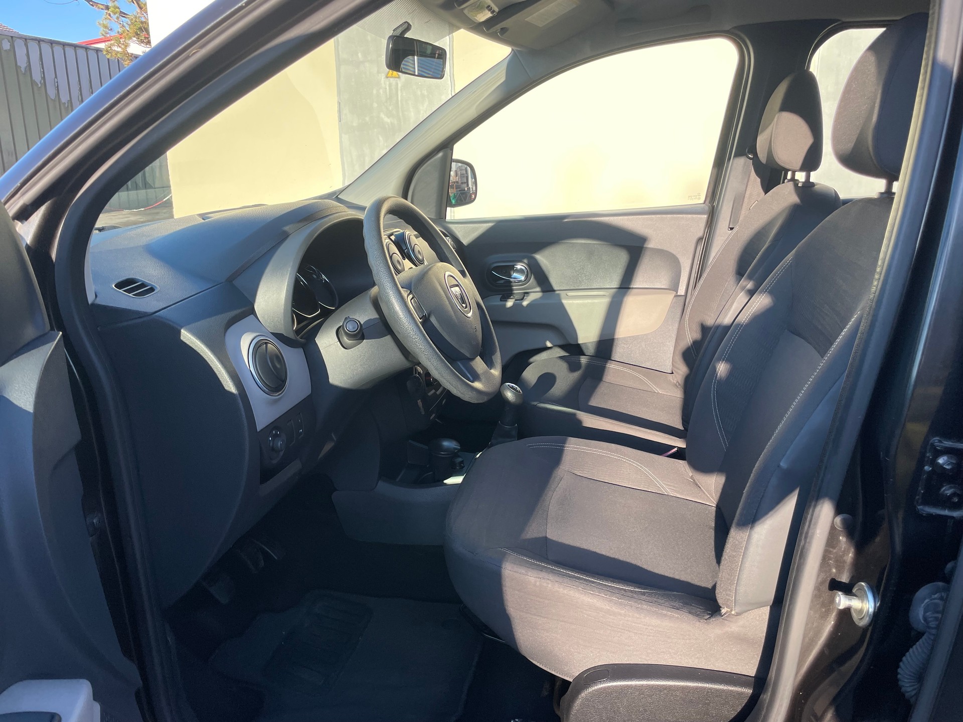 DACIA Lodgy 1.2 Turbo Ambiance 5PL-image-6