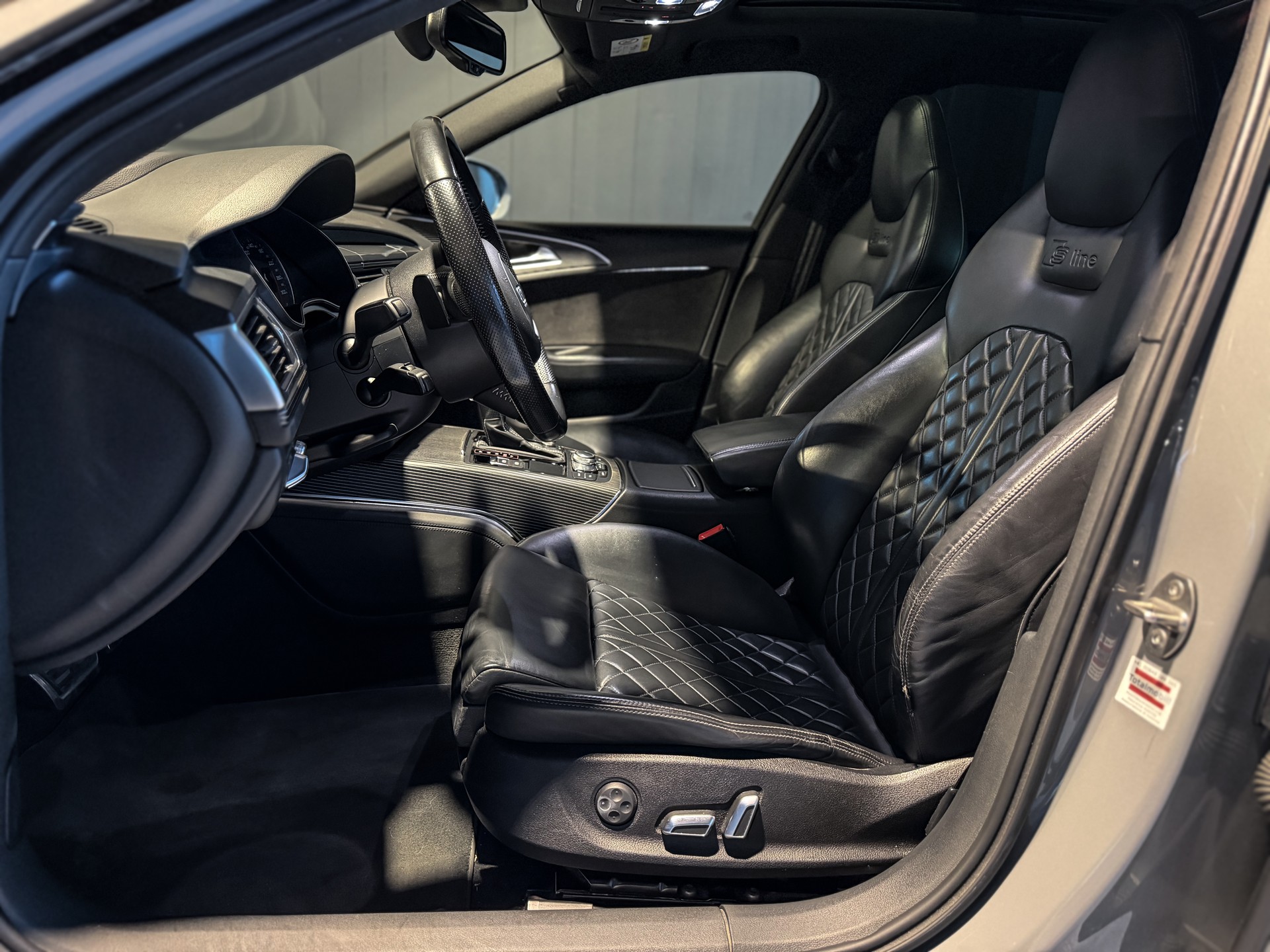 AUDI A6 Avant 3.0 BiTDI V6 qu. competition tiptronic-image-6