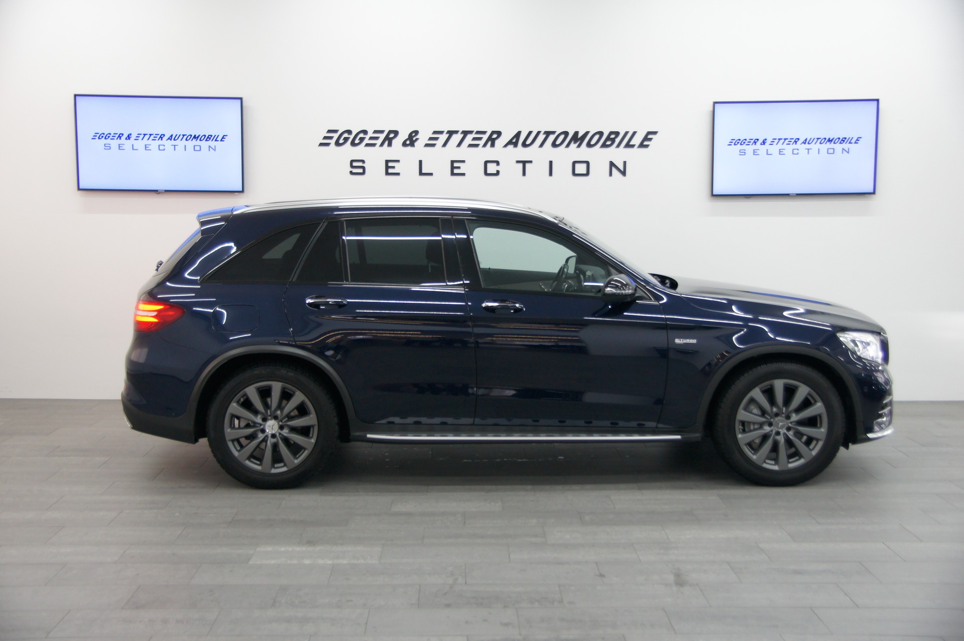 MERCEDES-BENZ GLC 43 AMG 4Matic 9G-Tronic-showroom-element-3