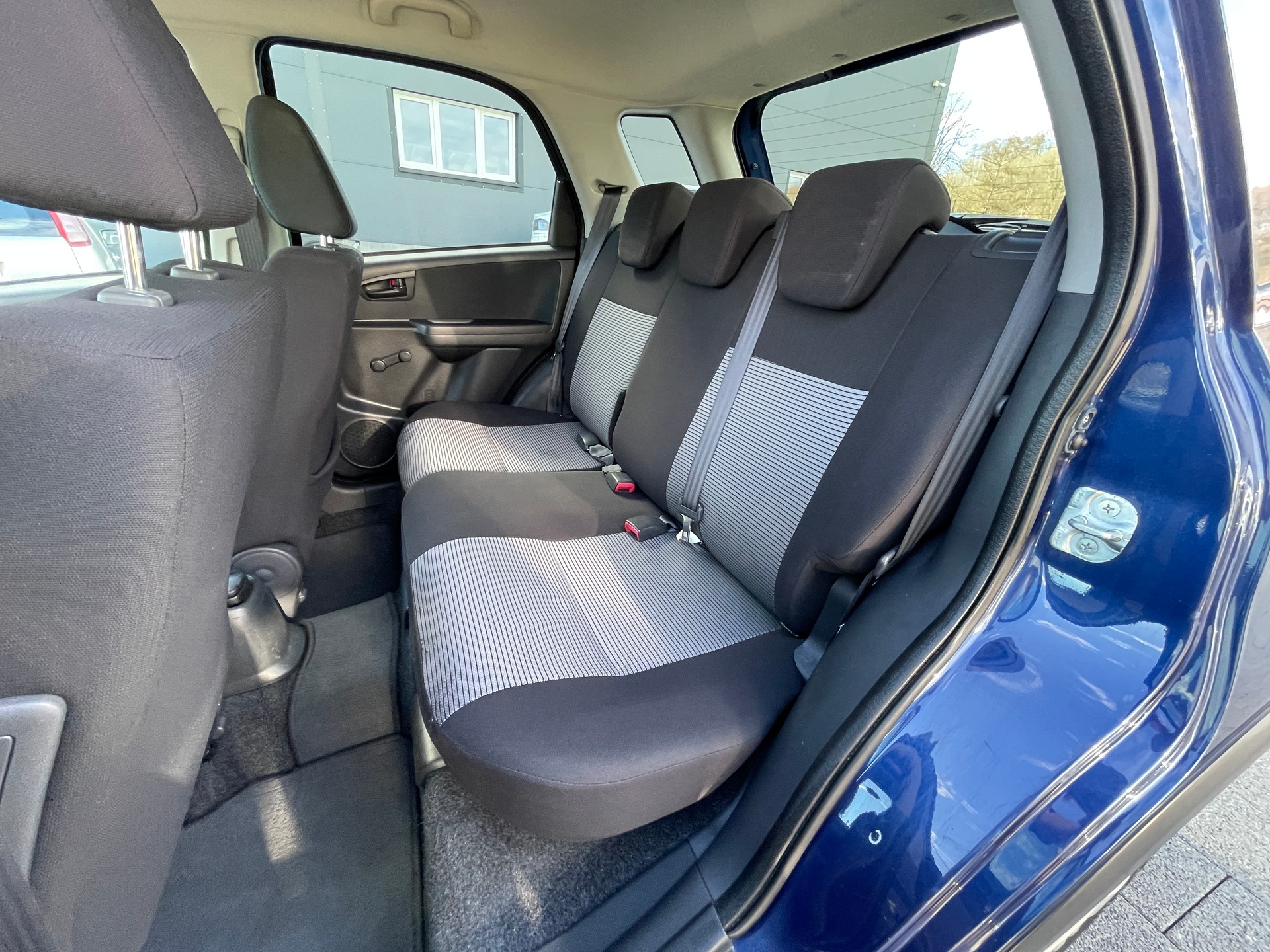 FIAT Sedici 1.9 JTD 4WD Freestyle-image-13