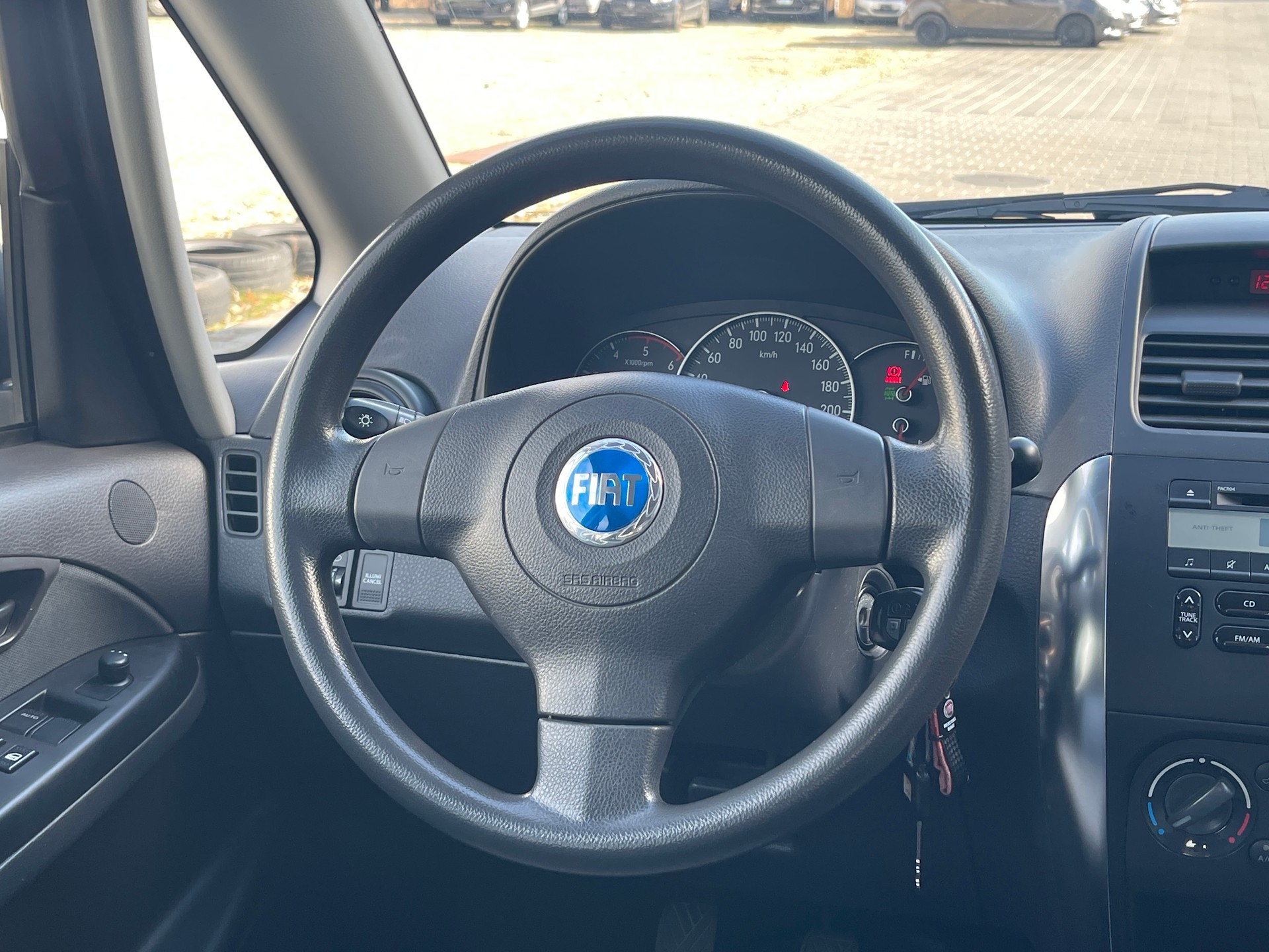 FIAT Sedici 1.9 JTD 4WD Freestyle-image-8