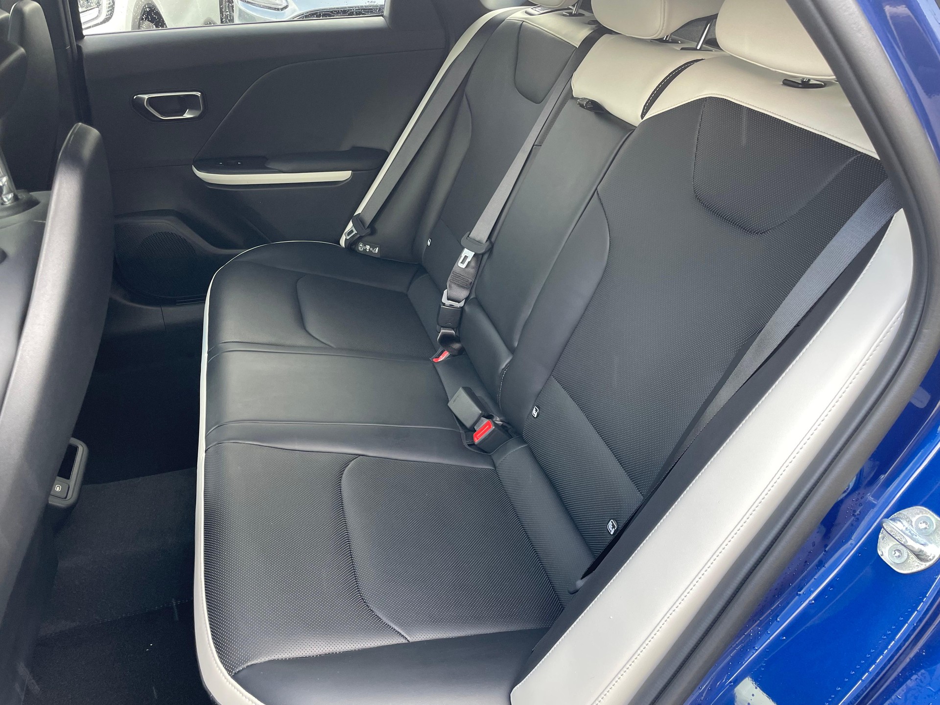 KIA K4 1.6 T-GDi GT-Line-image-11