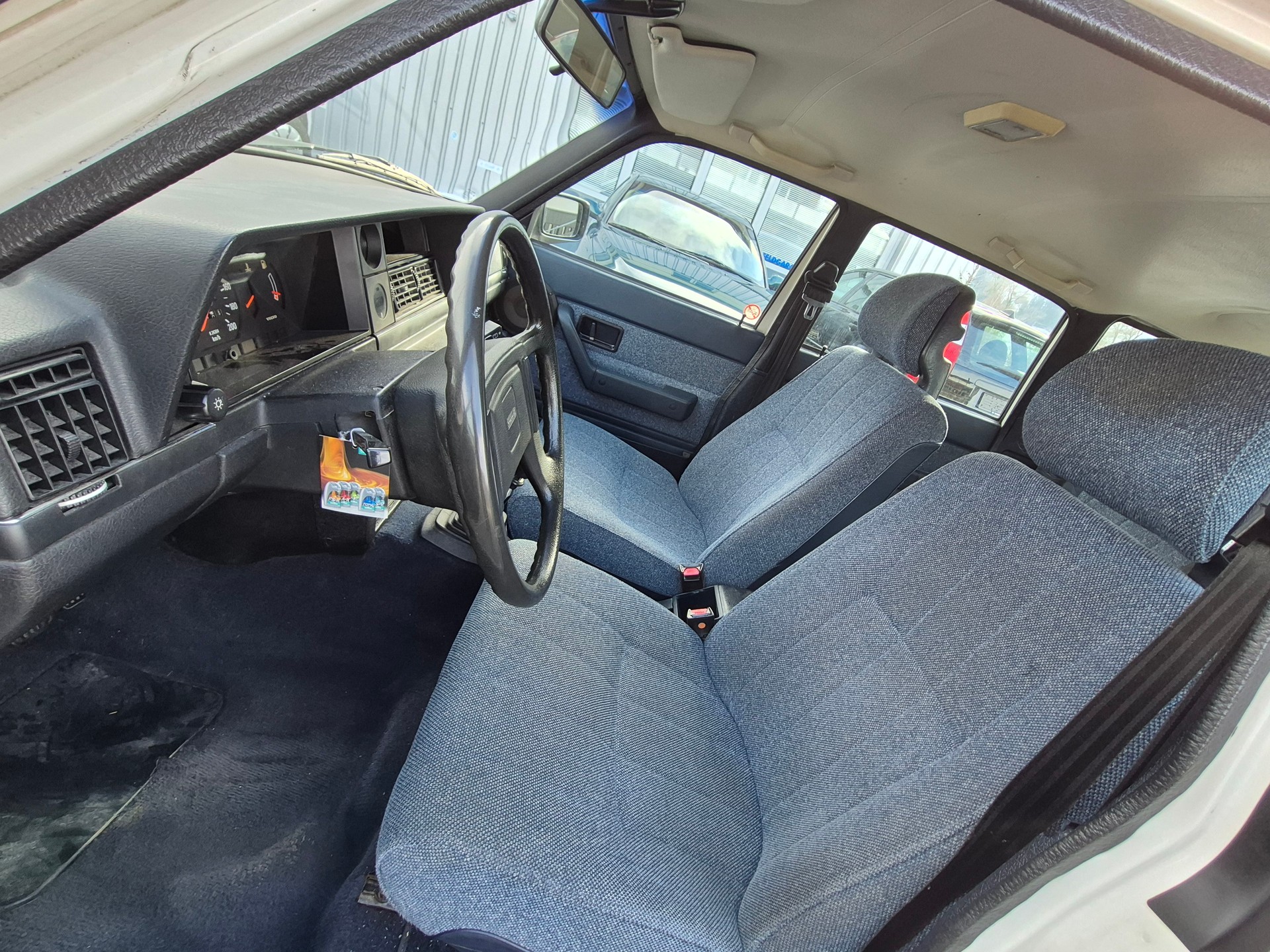 VOLVO 240 2.3 Classic-image-9