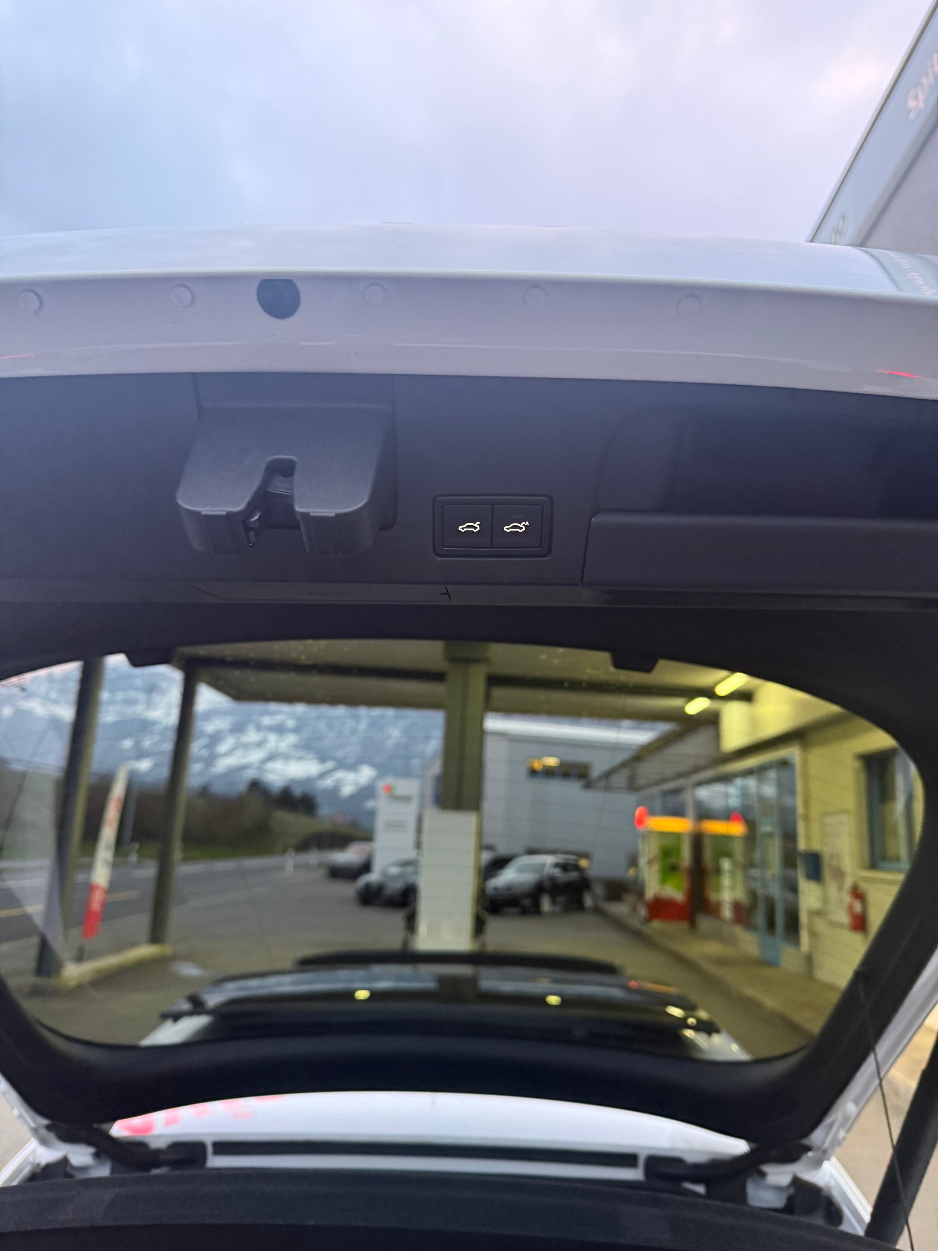 VW Arteon 2.0 TDI BMT R-Line DSG-image-22