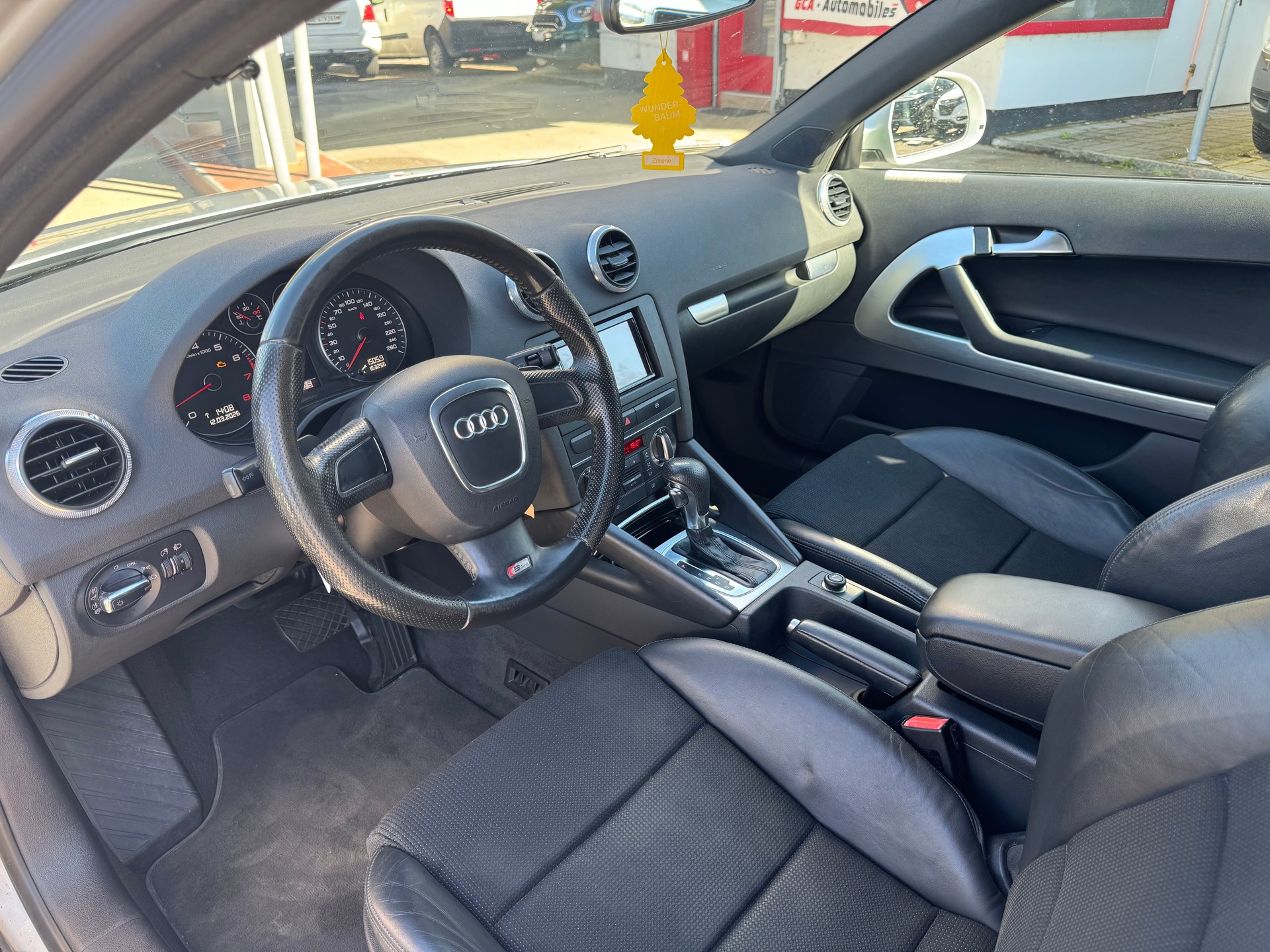 AUDI A3 Sportback 1.8 TFSI Ambition S-tronic S-line-image-10