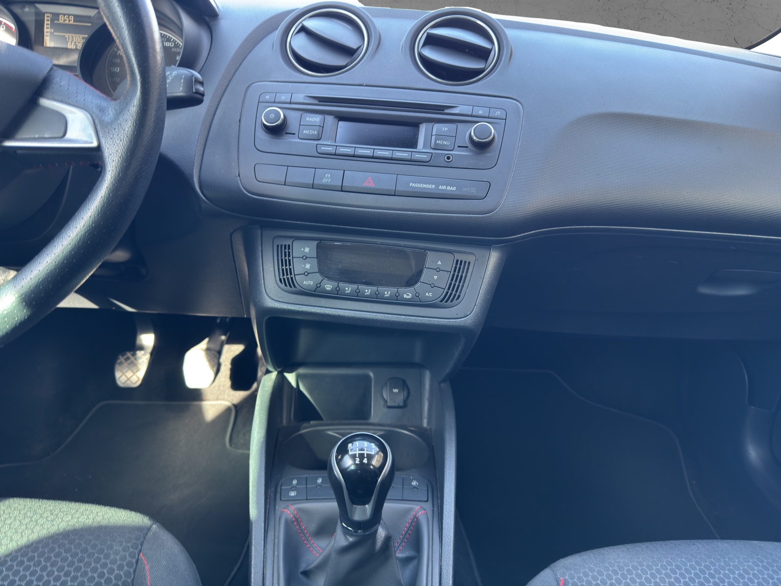 SEAT Ibiza 1.2 TSI FR Stopp-Start-image-10