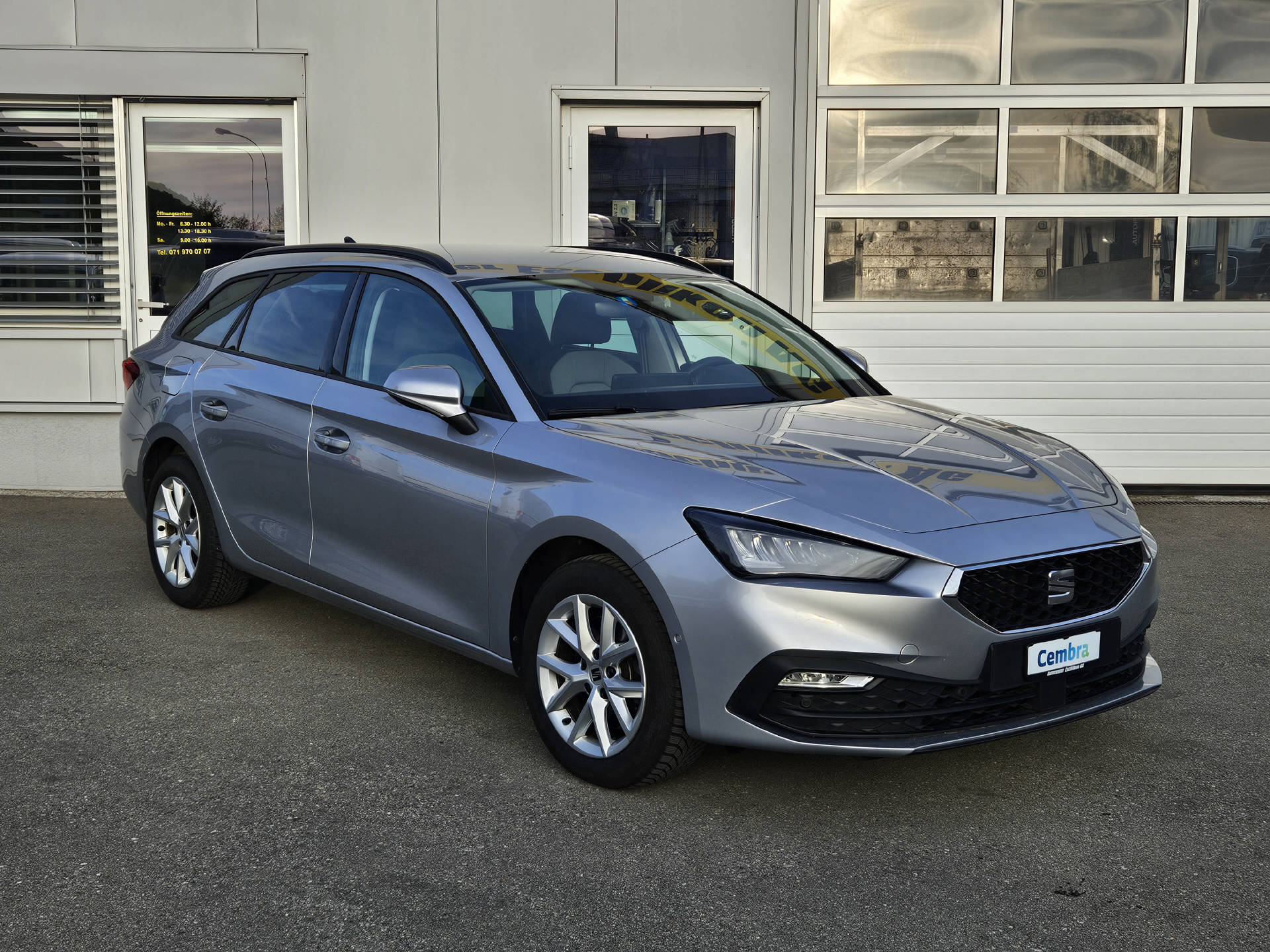 SEAT Leon ST 2.0 TDI Style DSG* Navi * Abstandsregeltempomat ACC *-showroom-element-2