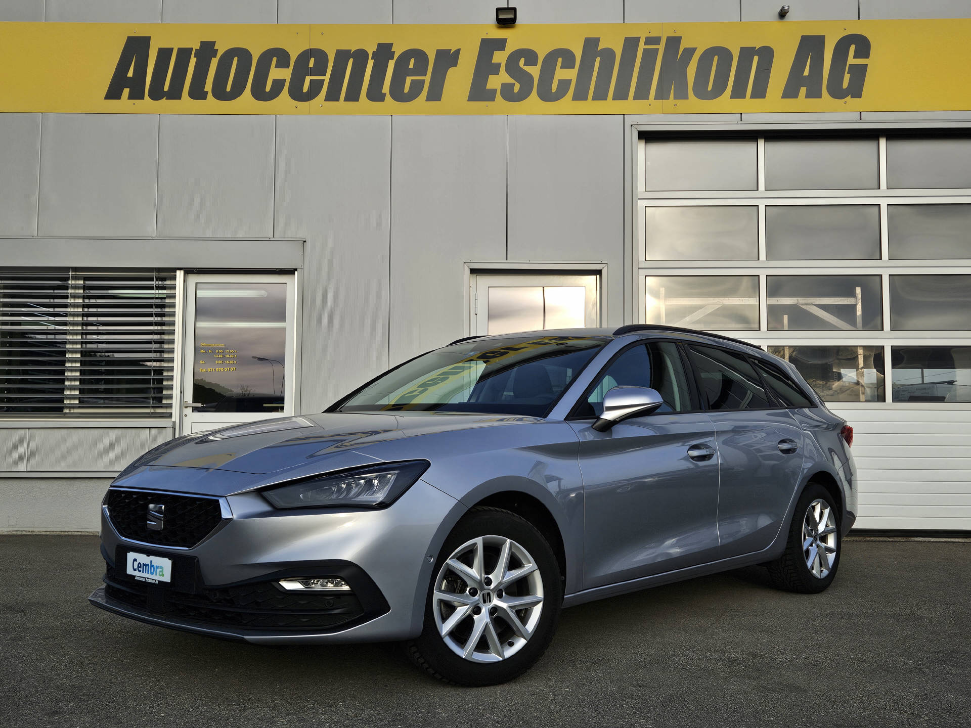 SEAT Leon ST 2.0 TDI Style DSG* Navi * Abstandsregeltempomat ACC *