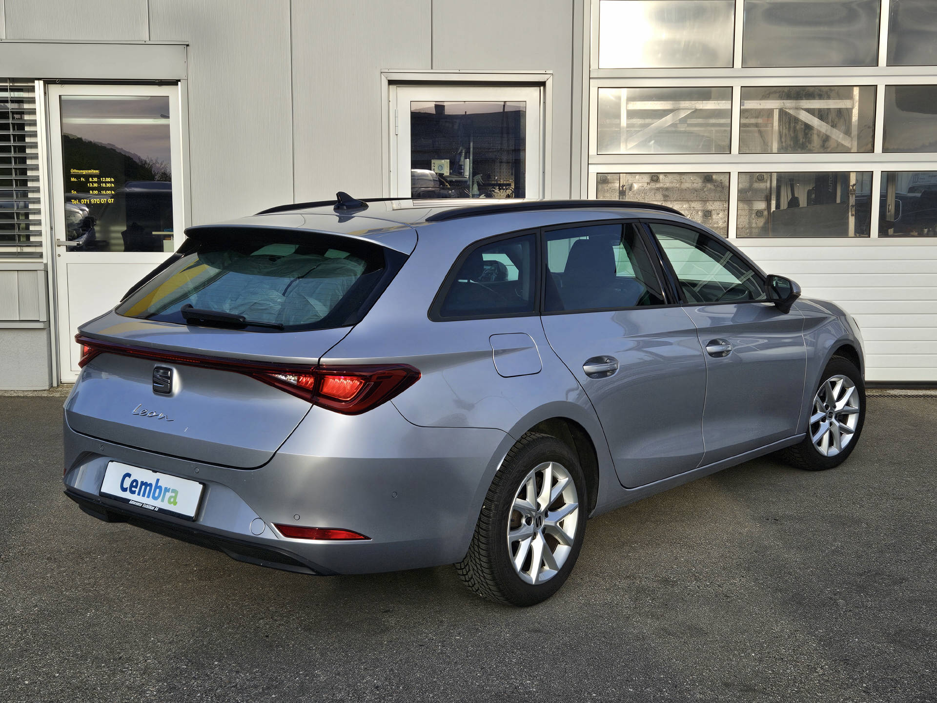 SEAT Leon ST 2.0 TDI Style DSG* Navi * Abstandsregeltempomat ACC *-image-4