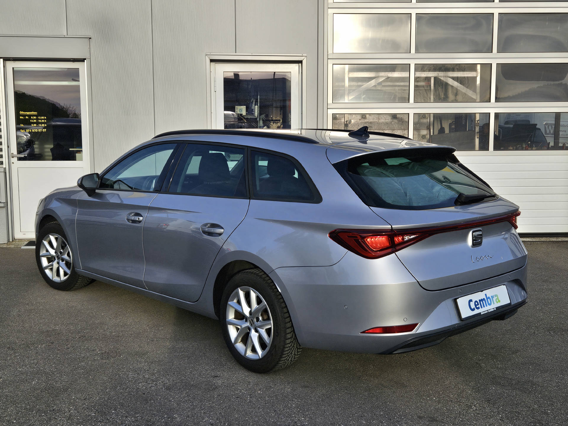 SEAT Leon ST 2.0 TDI Style DSG* Navi * Abstandsregeltempomat ACC *-image-7
