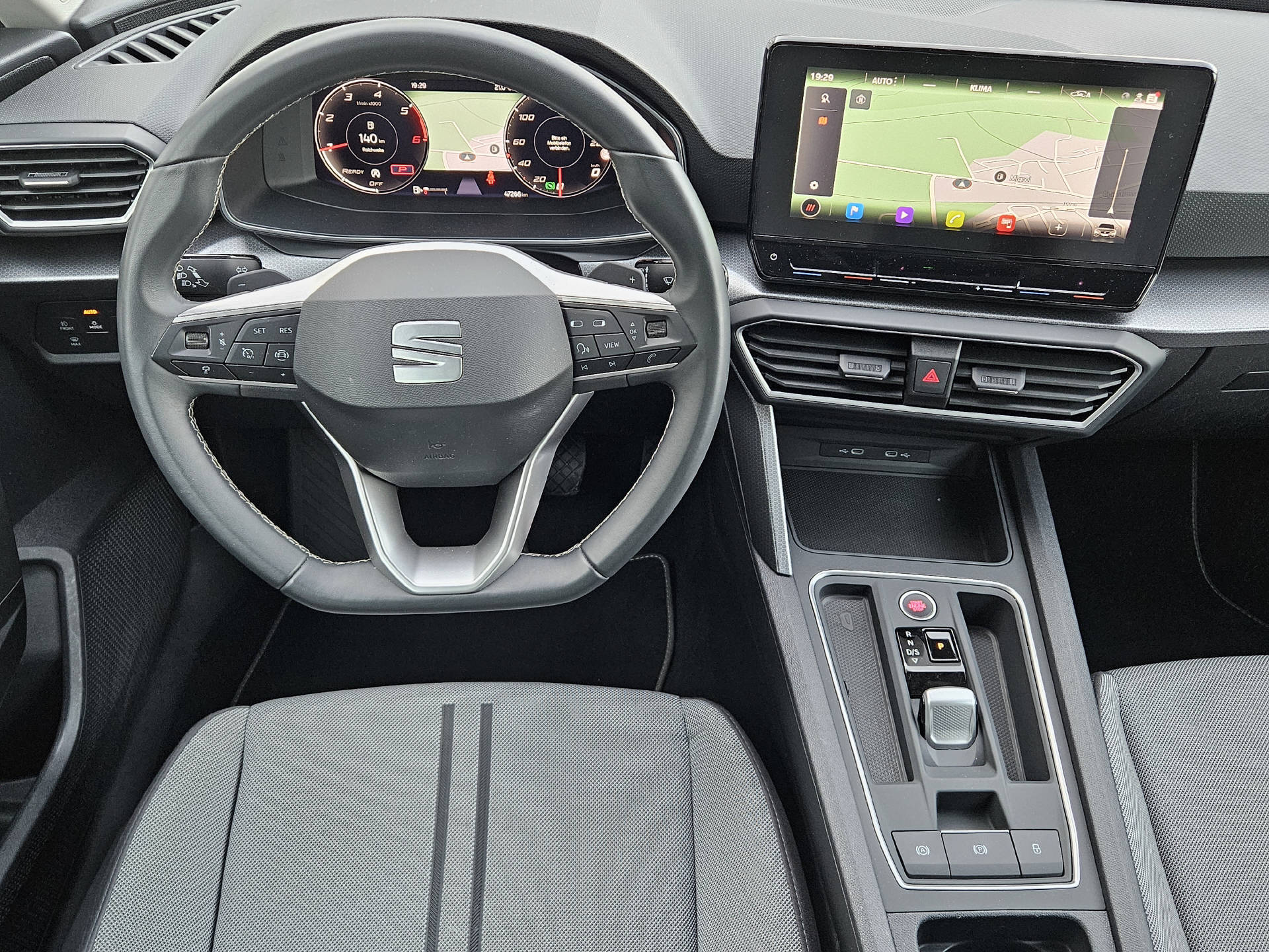 SEAT Leon ST 2.0 TDI Style DSG* Navi * Abstandsregeltempomat ACC *-image-9