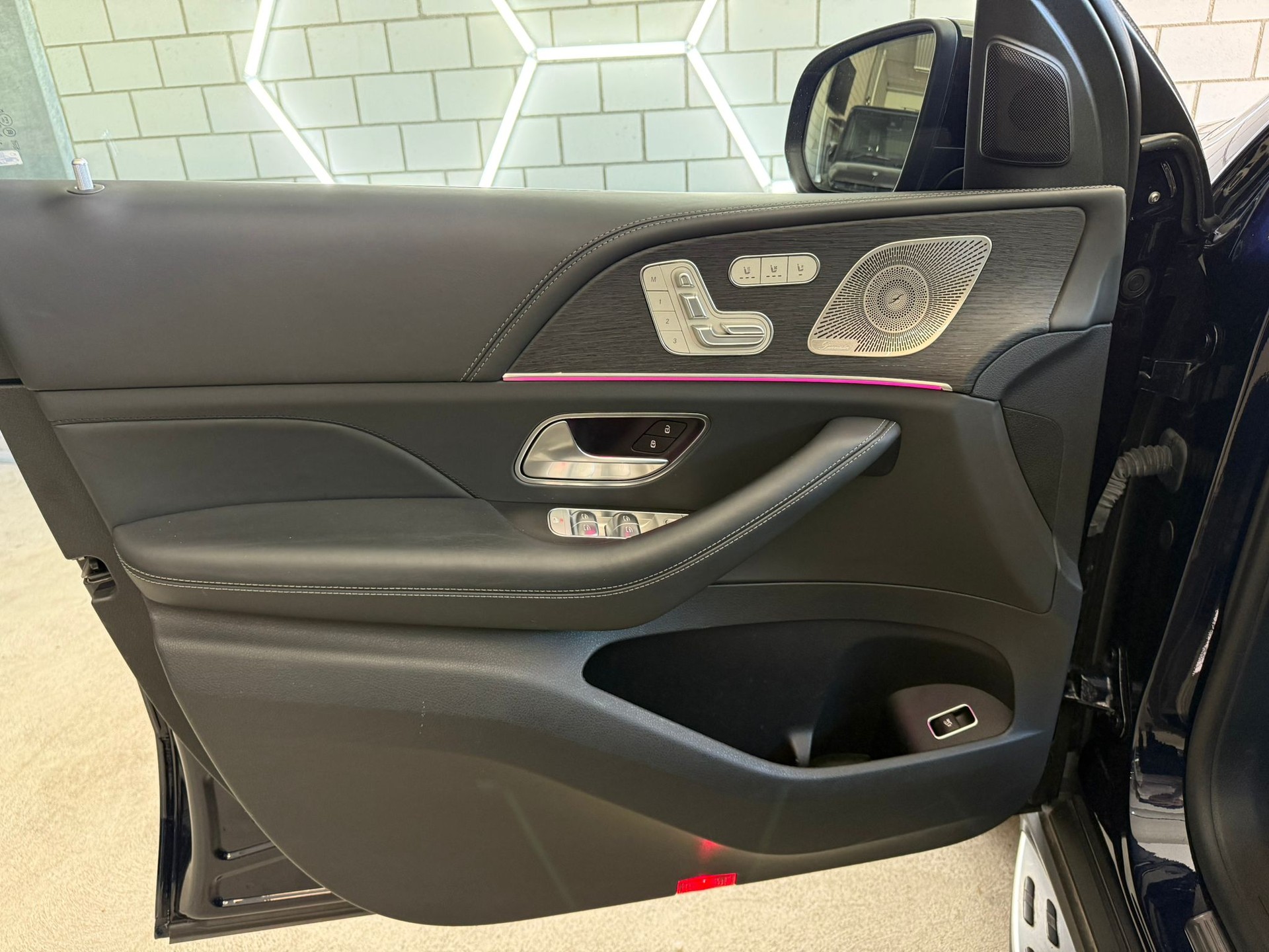 MERCEDES-BENZ GLE Coupé 53 AMG 4Matic+ Speedshift-image-5