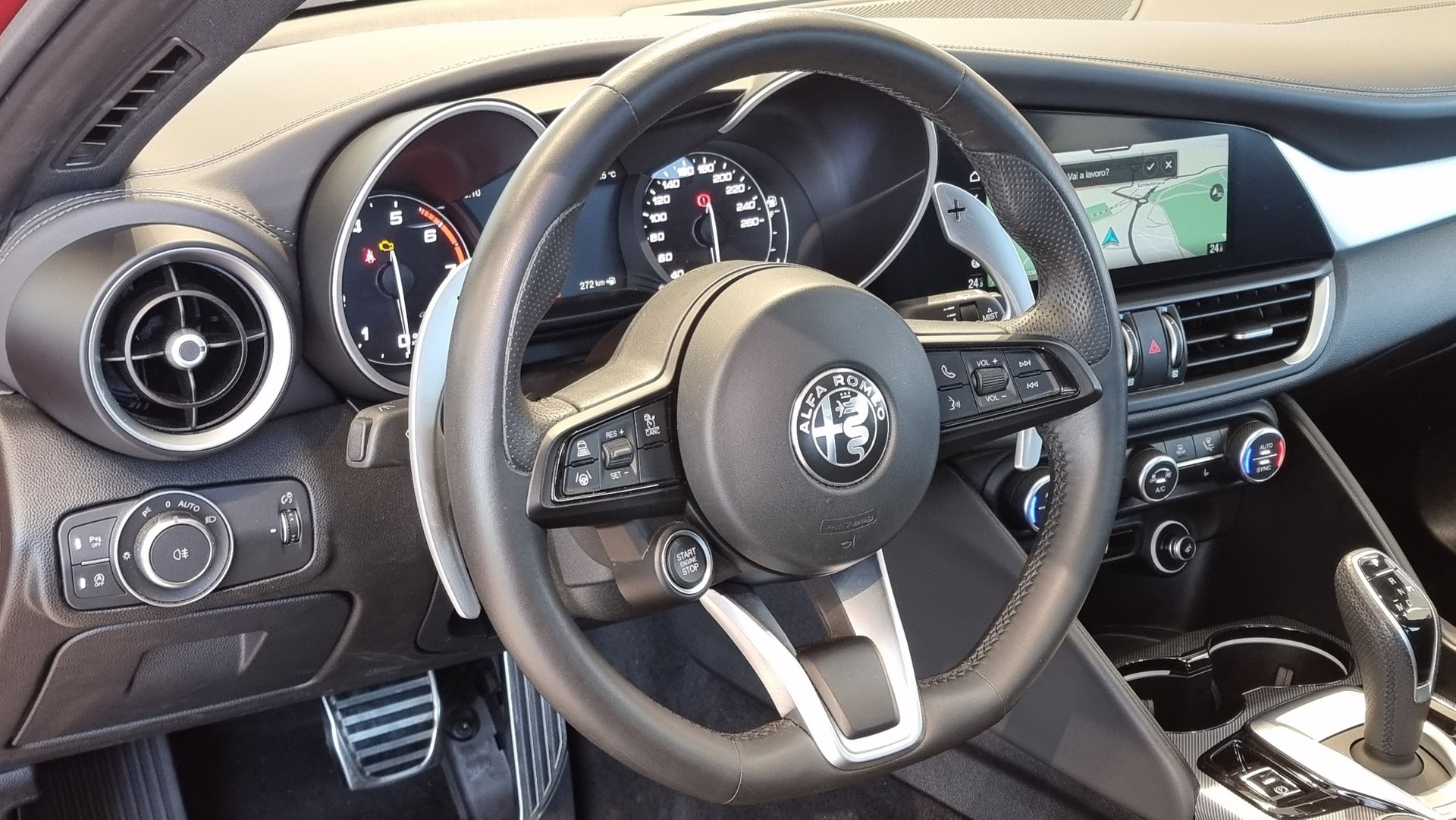 ALFA ROMEO Giulia 2.0 Q4 Veloce Premium Sky-image-10
