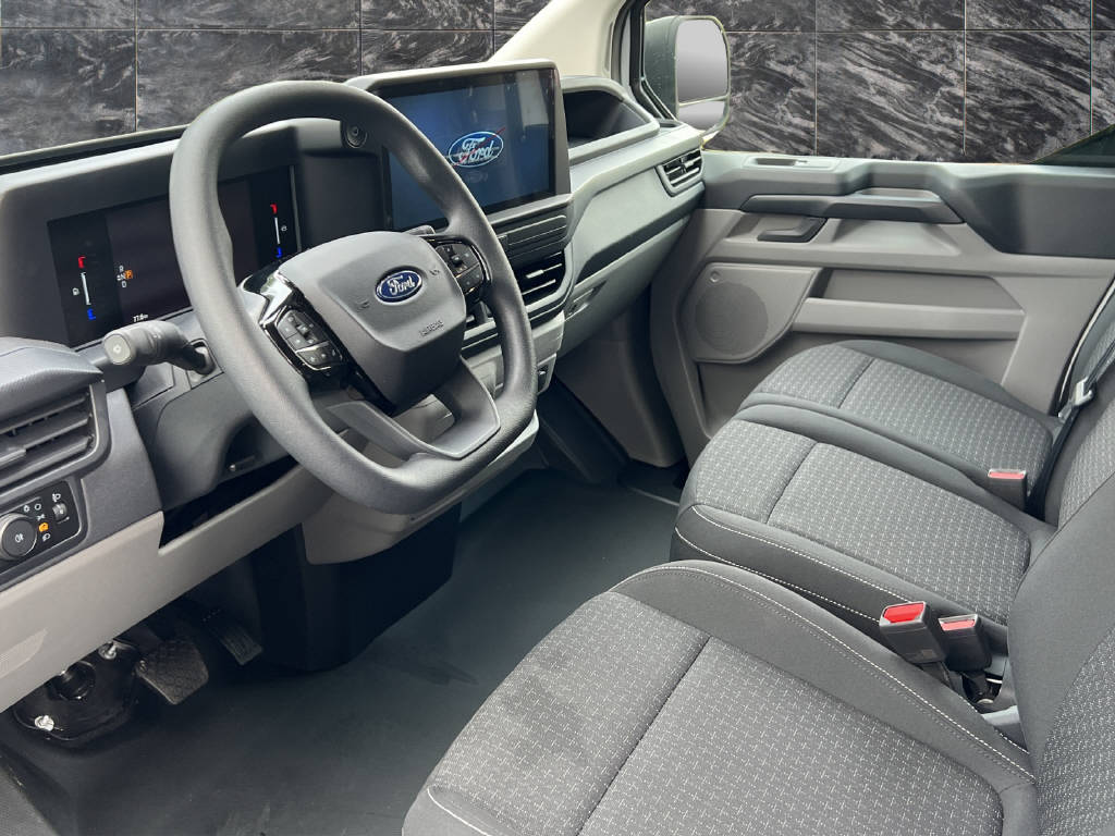 FORD E-Transit C Van 320 L1 Trend-image-6