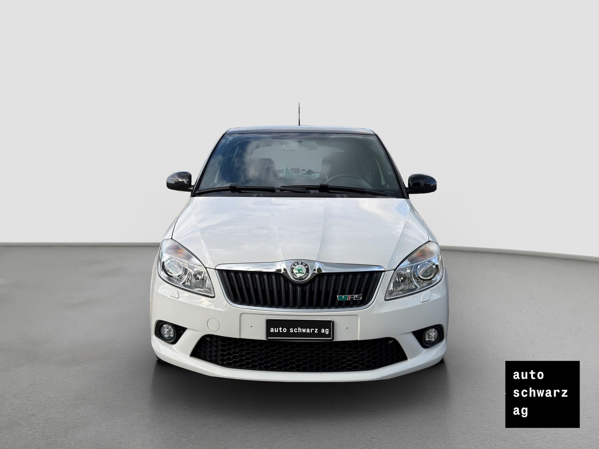 SKODA Fabia 1.4 TSI RS DSG-showroom-element-1